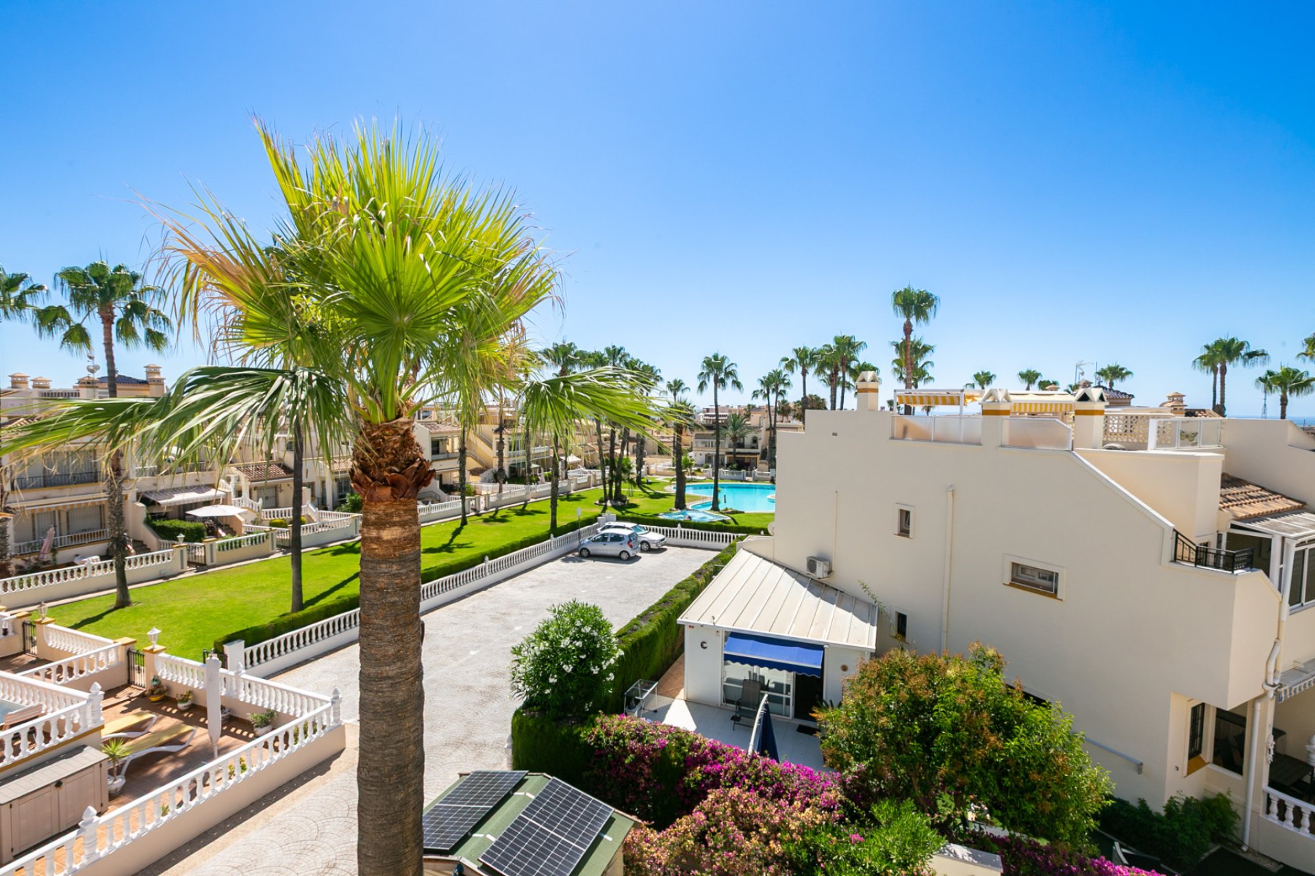 Återförsäljning - Takvåning -
Playa Flamenca