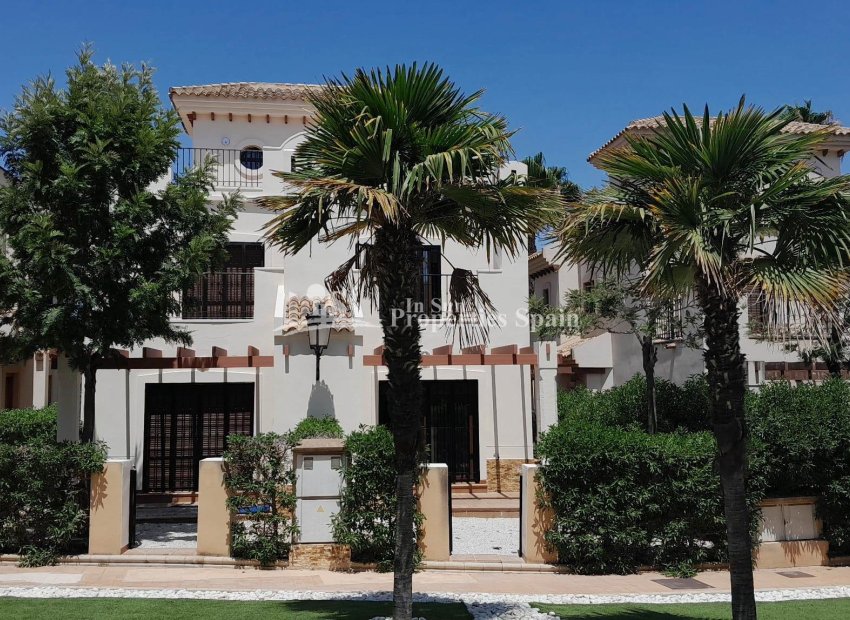 Återförsäljning - Villa -
Algorfa - La Finca Golf