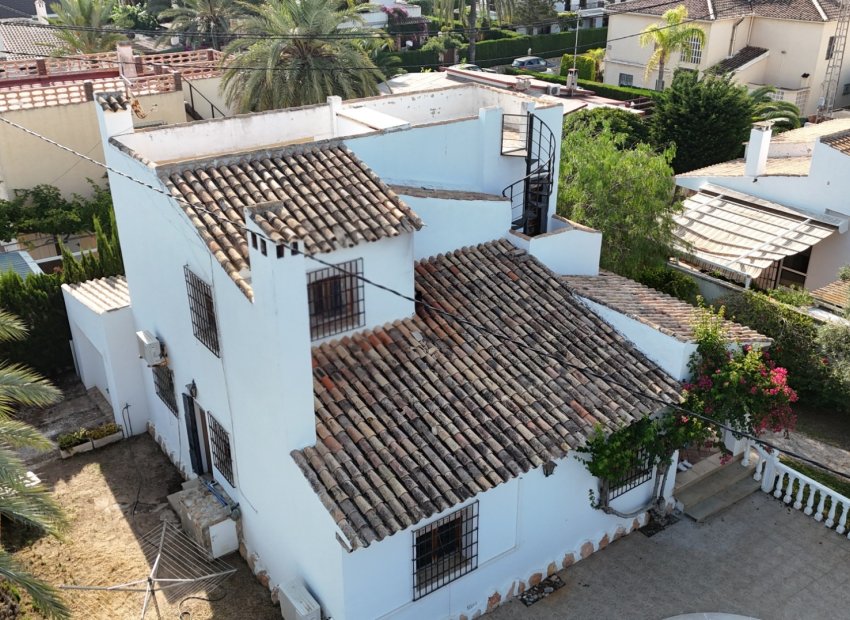 Återförsäljning - Villa -
Cabo Roig