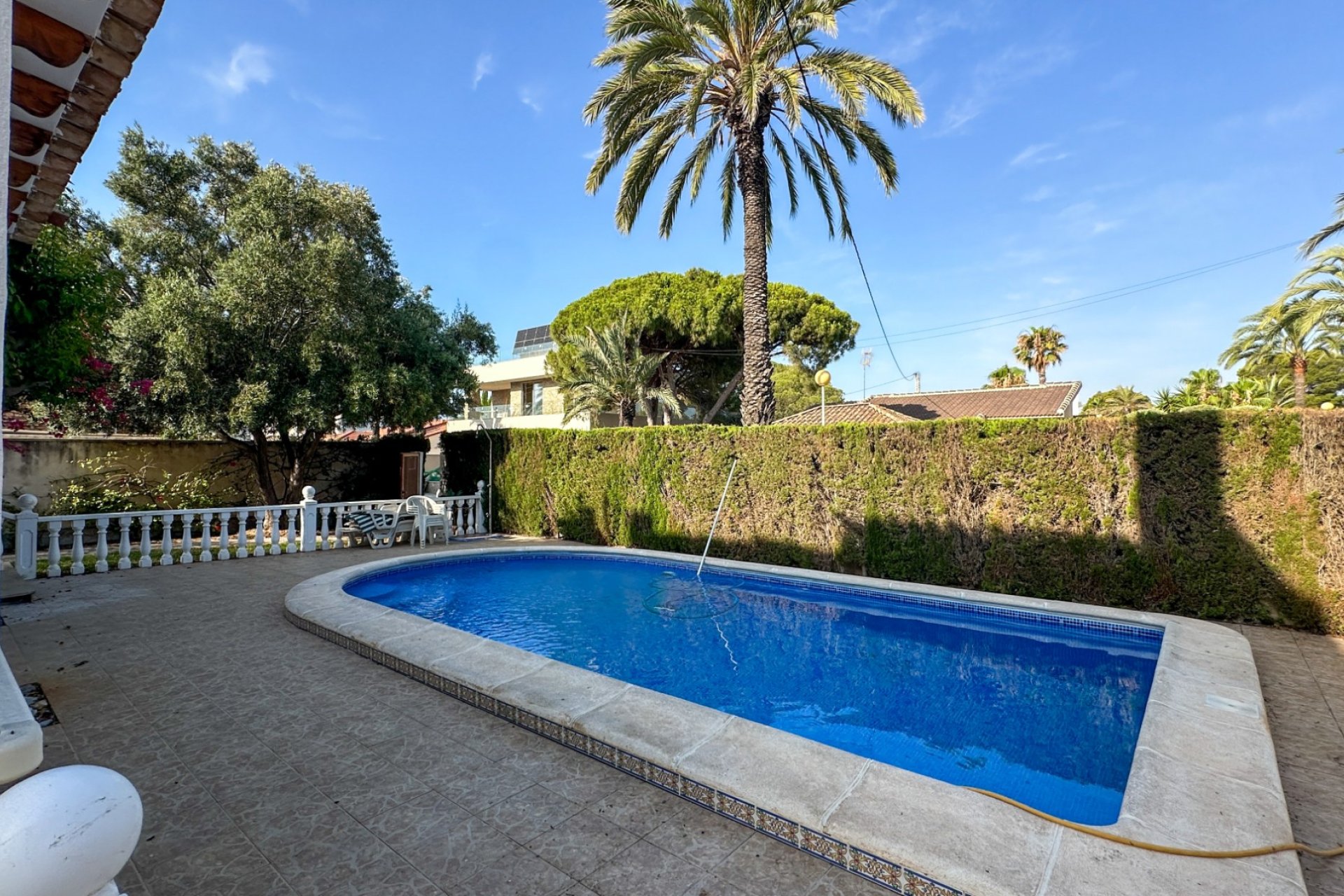 Återförsäljning - Villa -
Cabo Roig