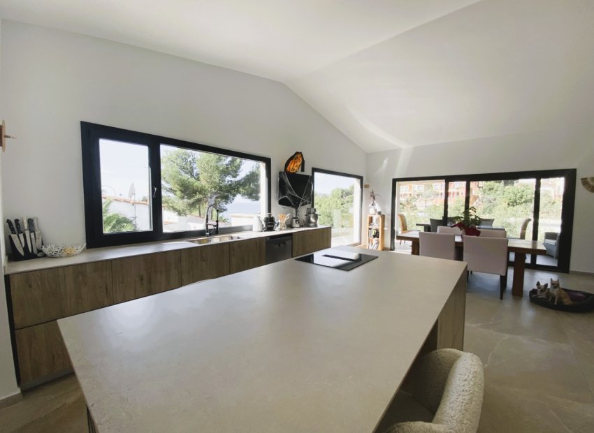 Återförsäljning - Villa -
Calviá - Mallorca