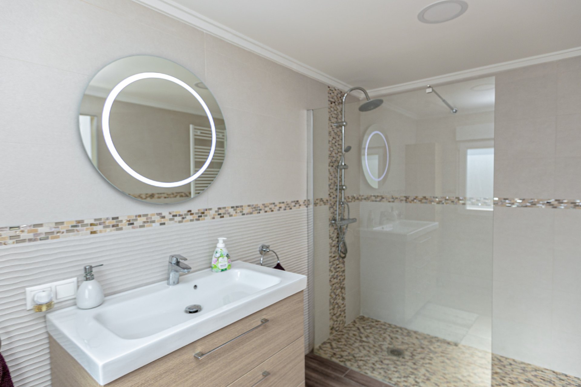 Återförsäljning - Villa -
Campoamor - Lomas de Don Juan