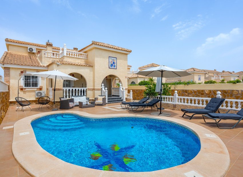 Återförsäljning - Villa -
Gran Alacant - Costa Blanca