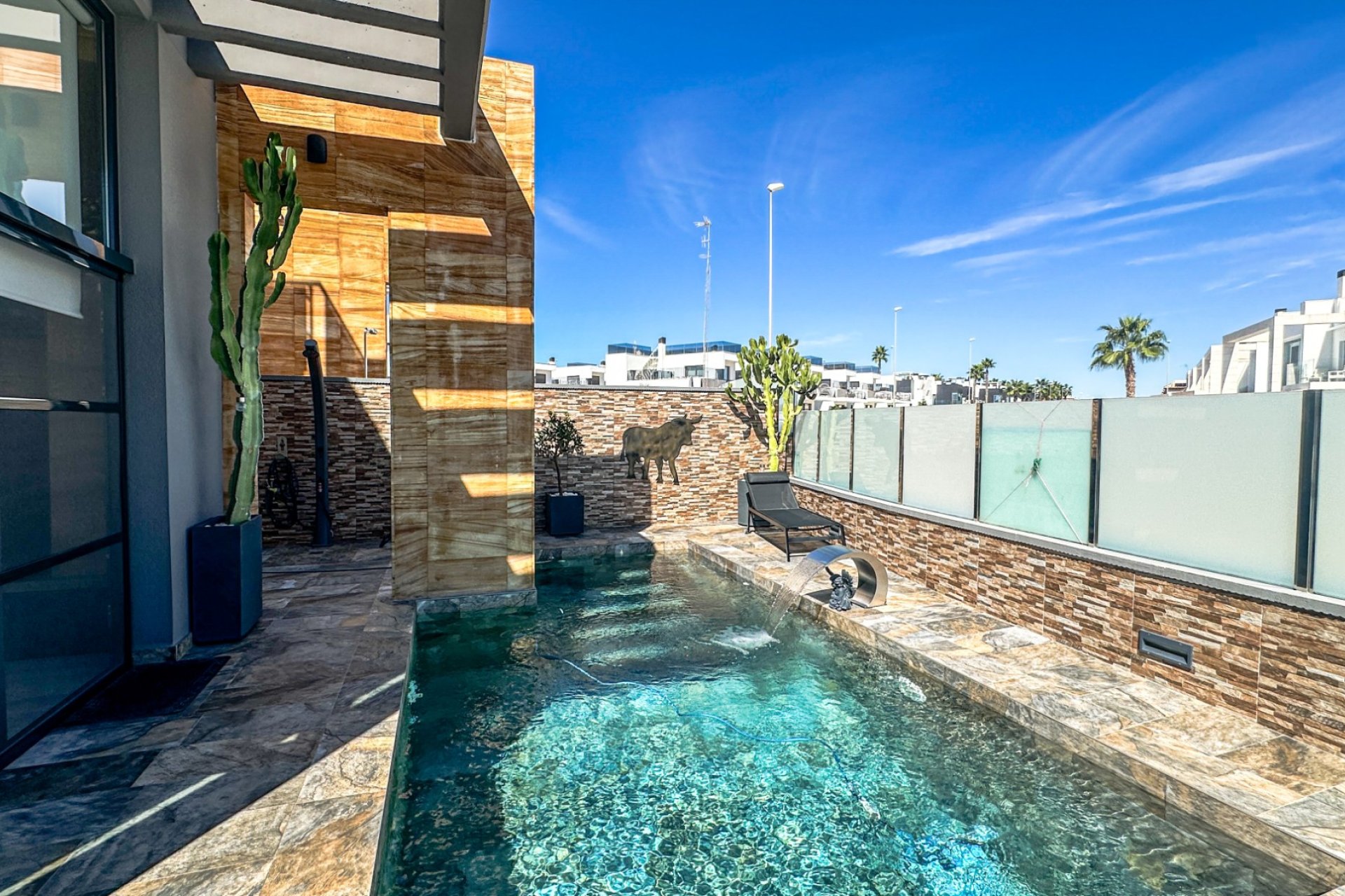 Återförsäljning - Villa -
Lomas de Cabo Roig