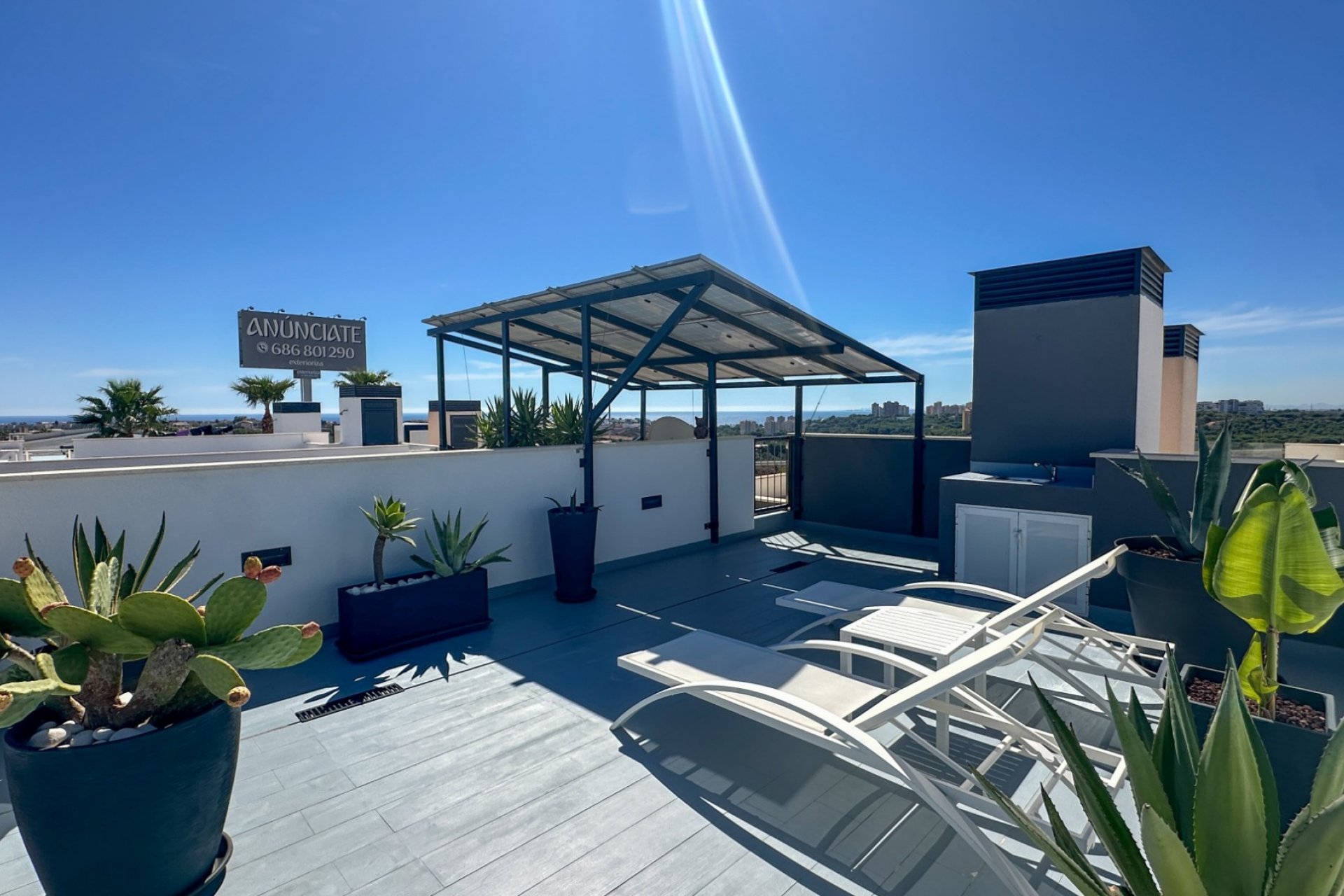 Återförsäljning - Villa -
Lomas de Cabo Roig