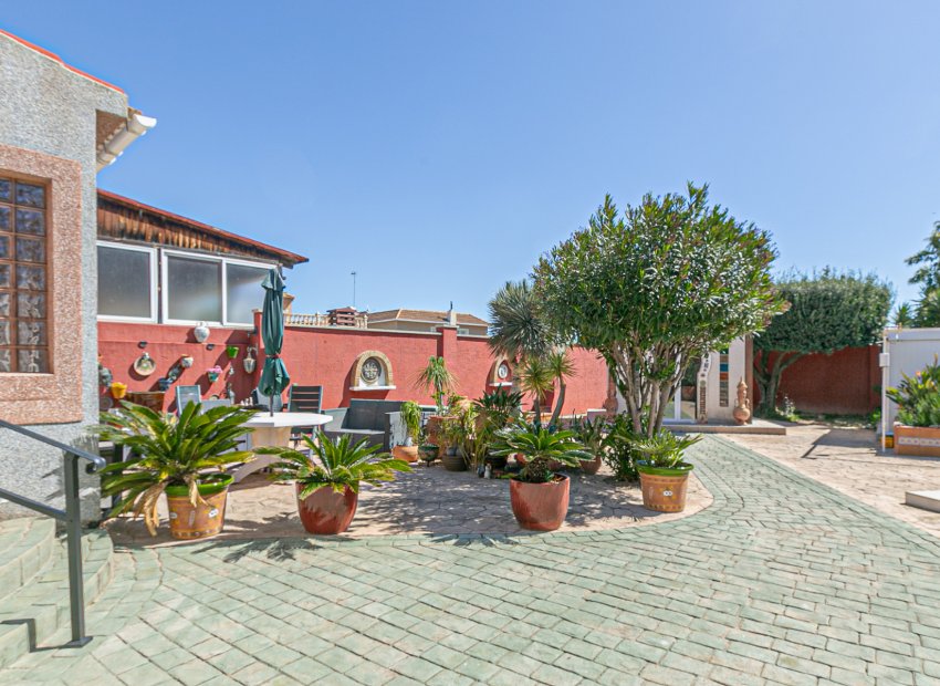 Återförsäljning - Villa -
Los Balcones - Los Balcones - Los Altos del Edén