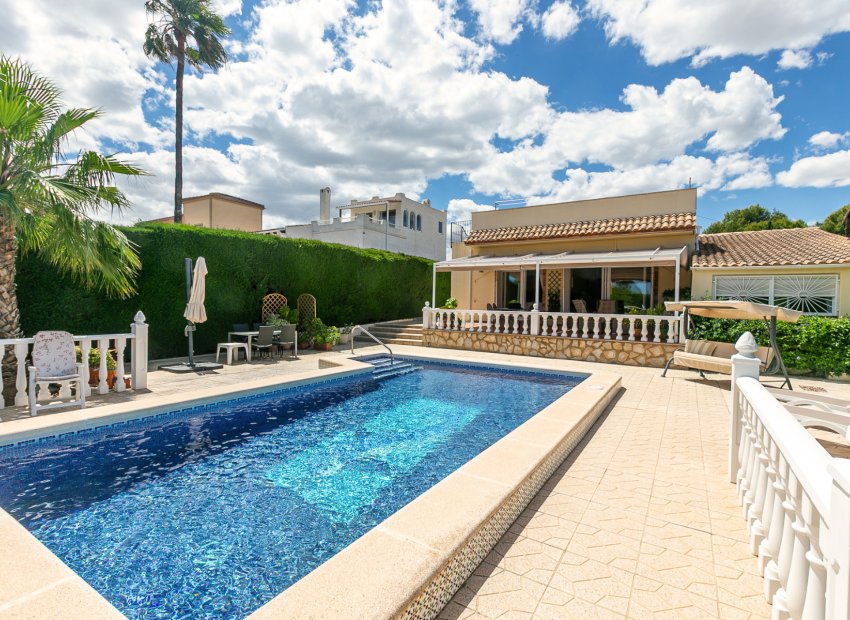 Återförsäljning - Villa -
Los Balcones - Los Balcones - Los Altos del Edén