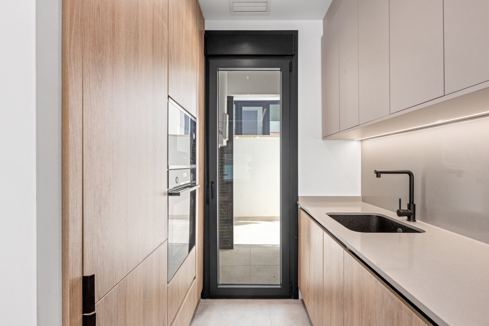 Återförsäljning - Villa * -
Orihuela Costa* - Blue Lagoon*