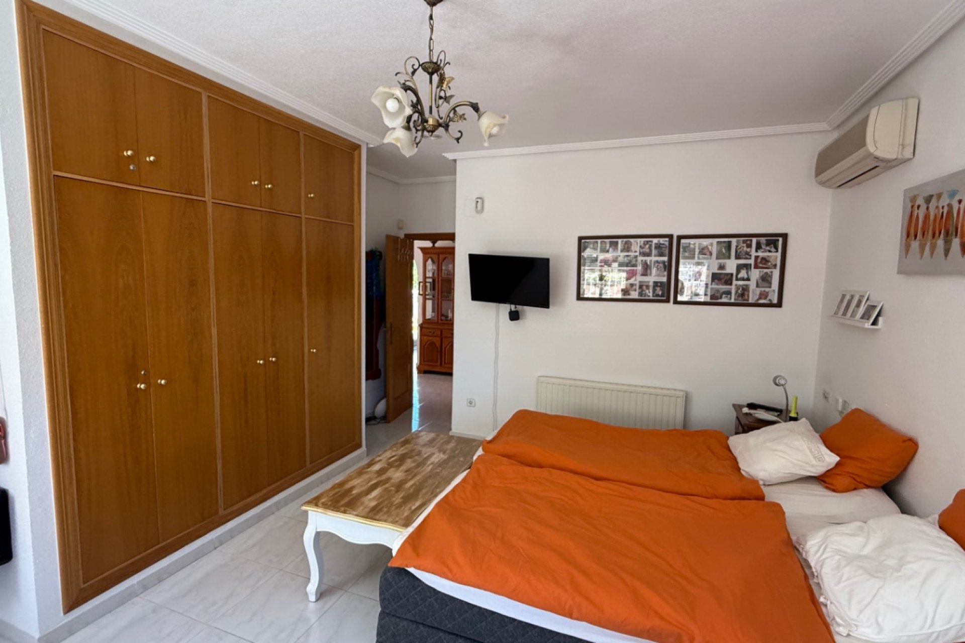 Återförsäljning - Villa -
Orihuela Costa - Costa Blanca Sur