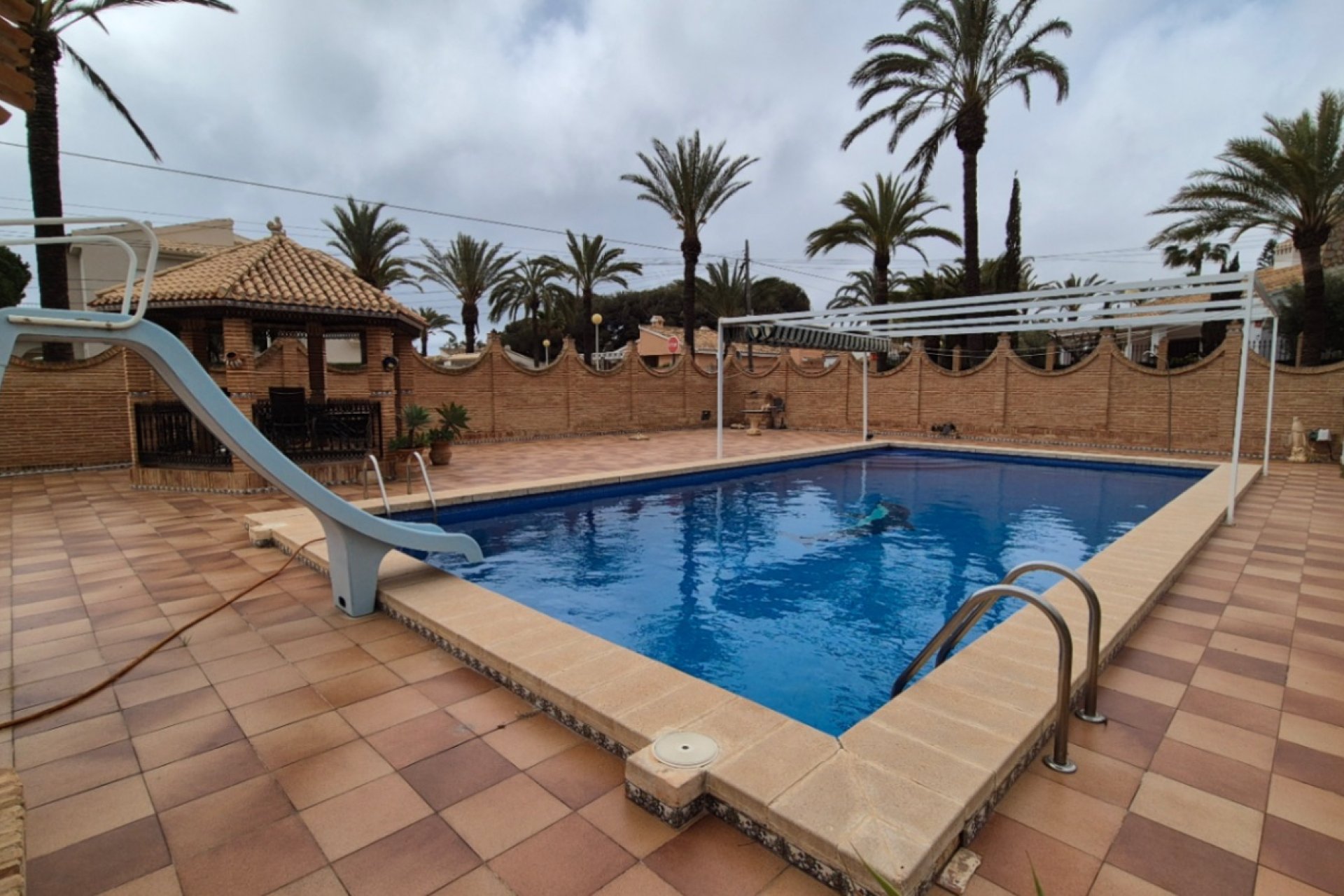 Återförsäljning - Villa -
Orihuela Costa - Costa Blanca Sur