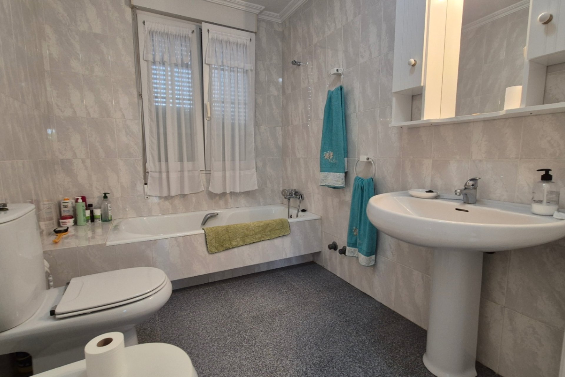 Återförsäljning - Villa -
Orihuela Costa - Costa Blanca Sur