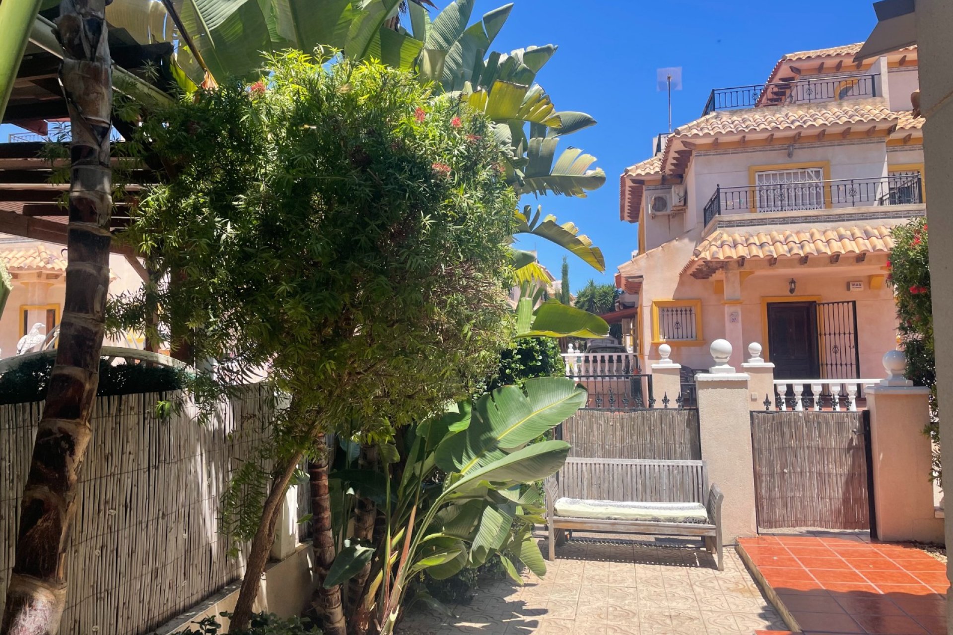 Återförsäljning - Villa -
Orihuela Costa - La Regia