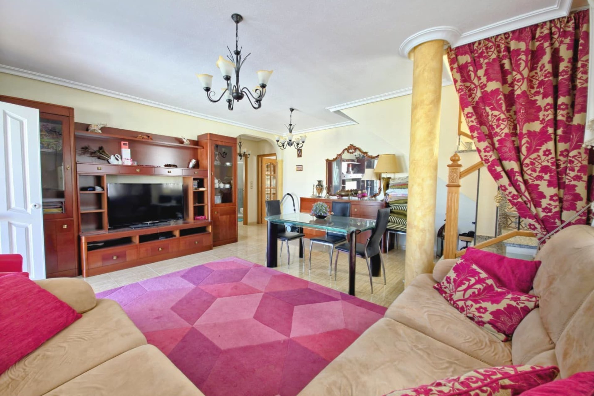 Återförsäljning - Villa -
Orihuela Costa - Las Filipinas