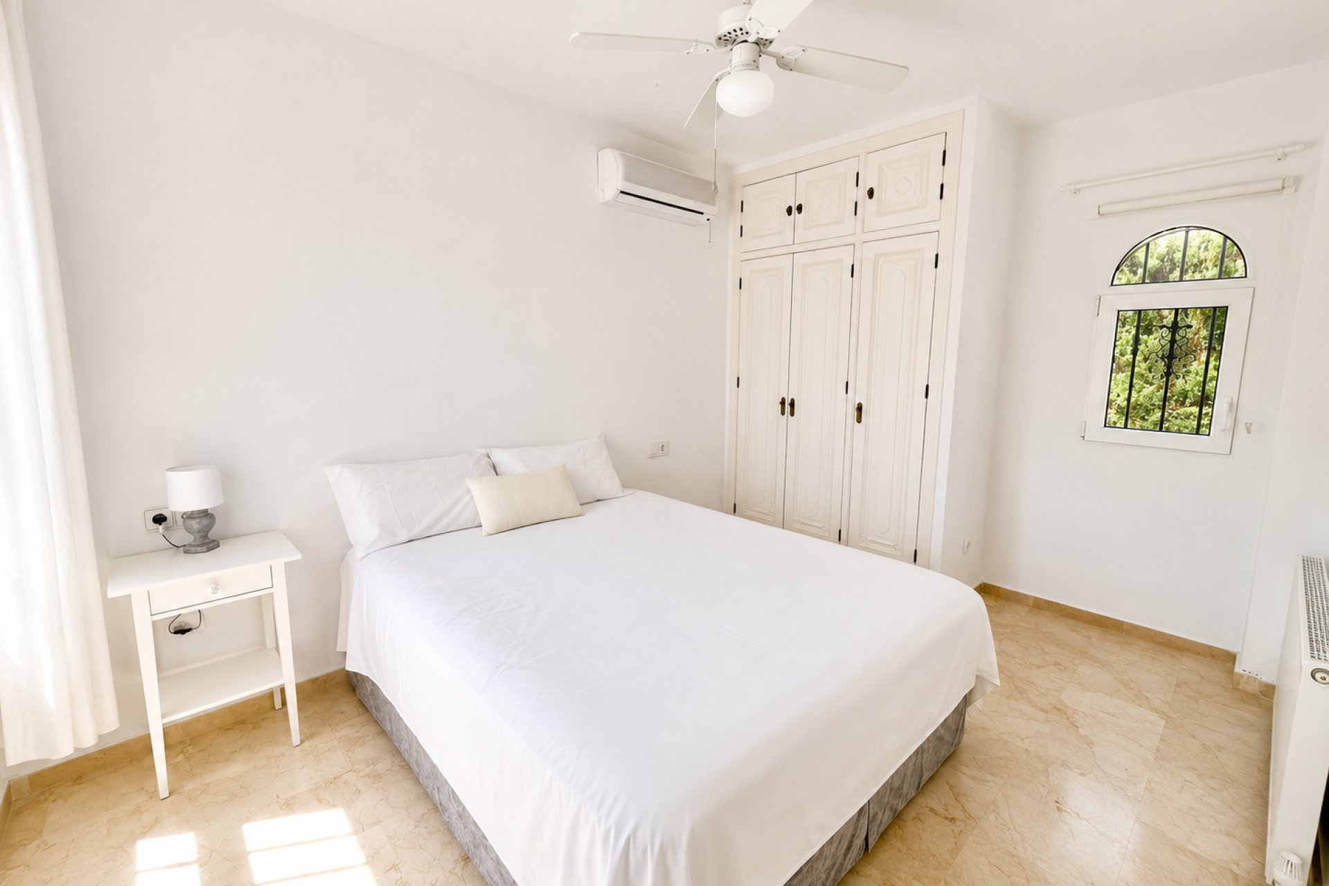 Återförsäljning - Villa -
Orihuela Costa - Las Ramblas