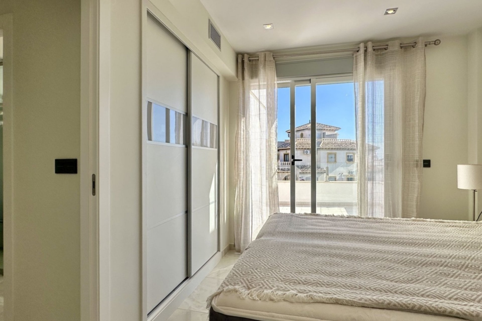 Återförsäljning - Villa -
Orihuela Costa - Lomas de Cabo Roig
