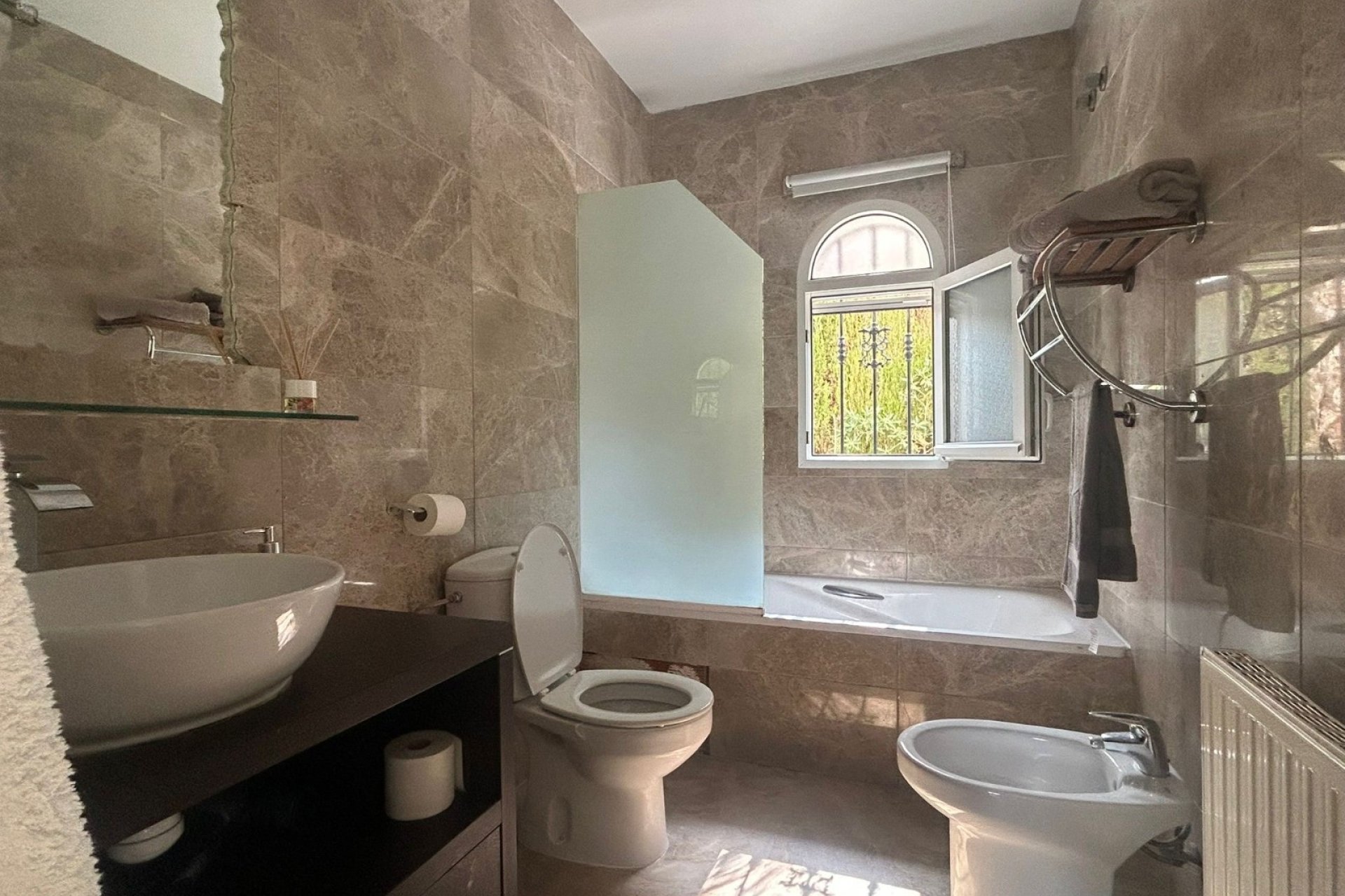 Återförsäljning - Villa -
Orihuela Costa - Lomas De Campoamor-las Ramblas