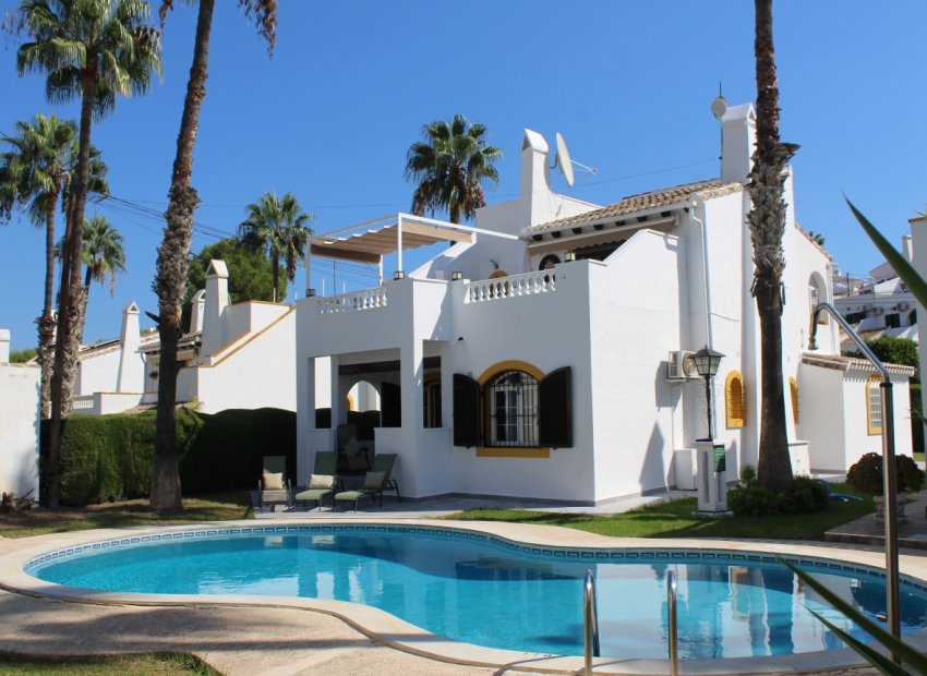 Återförsäljning - Villa -
Orihuela Costa - Villamartin Fortuna