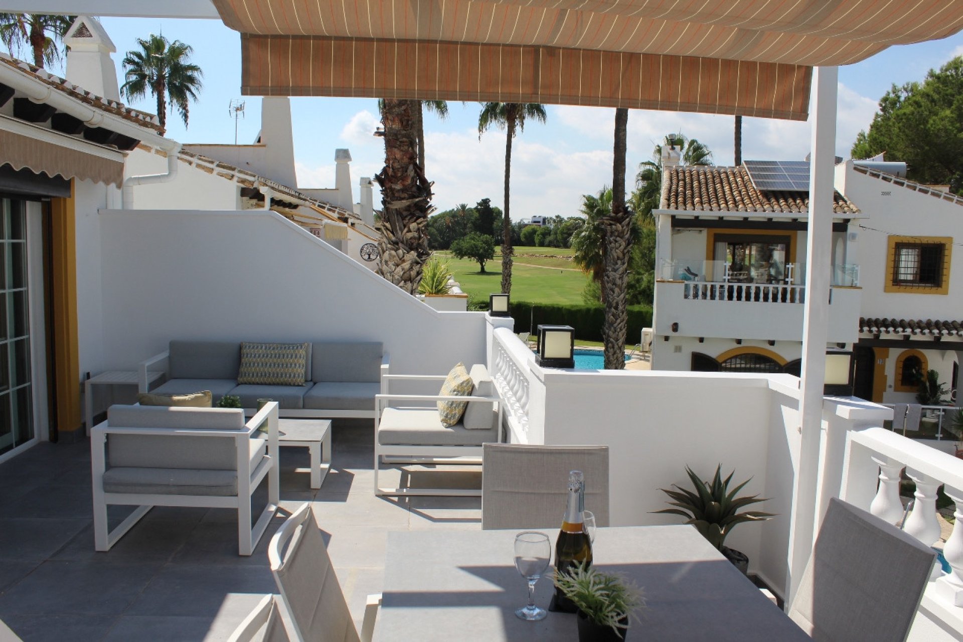 Återförsäljning - Villa -
Orihuela Costa - Villamartin Fortuna