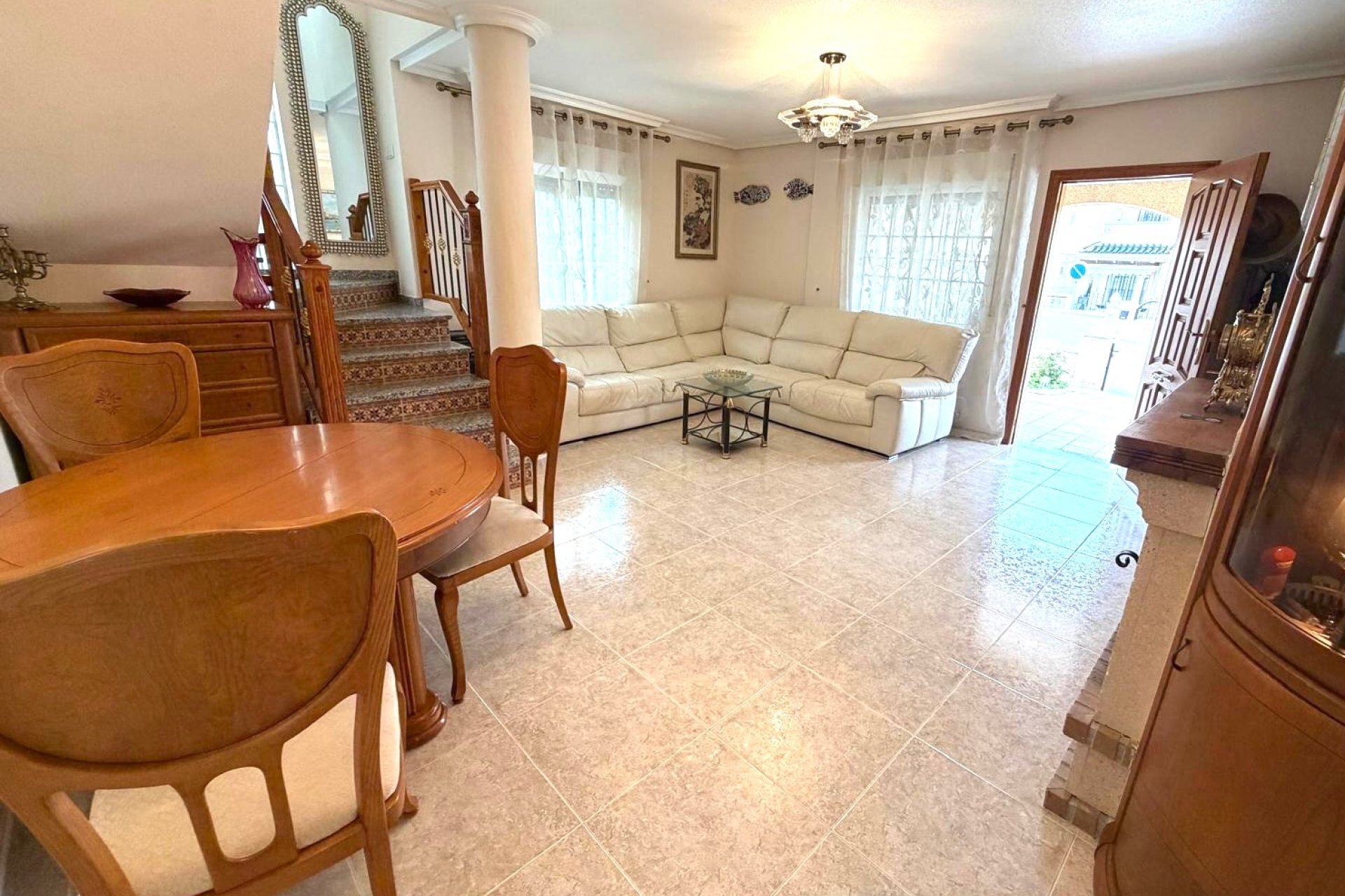 Återförsäljning - Villa -
Orihuela Costa - Villamartín-Las Filipinas