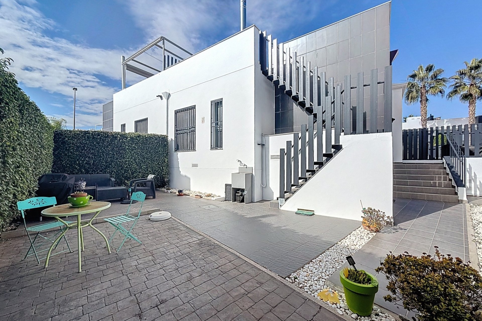 Återförsäljning - Villa -
Orihuela Costa - Villamartin