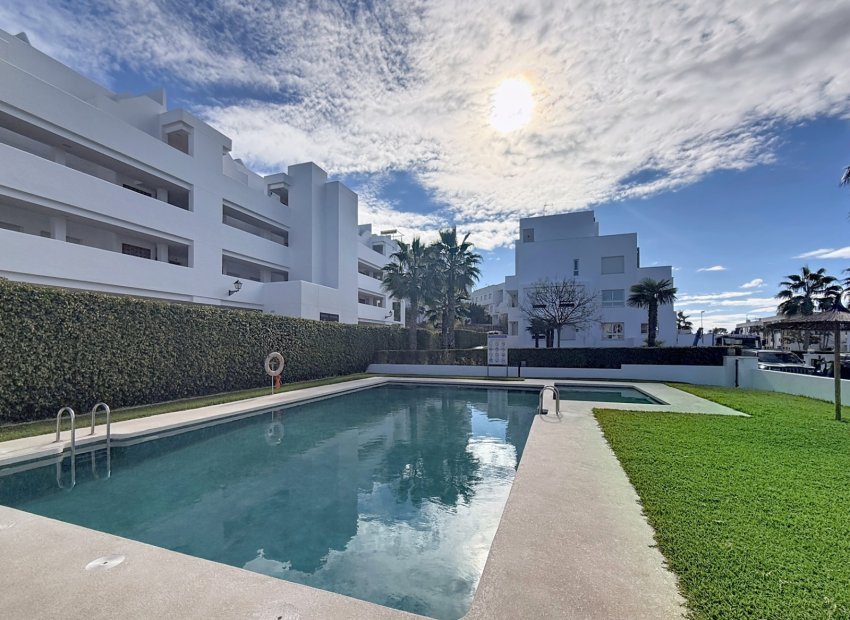 Återförsäljning - Villa -
Orihuela Costa - Villamartin