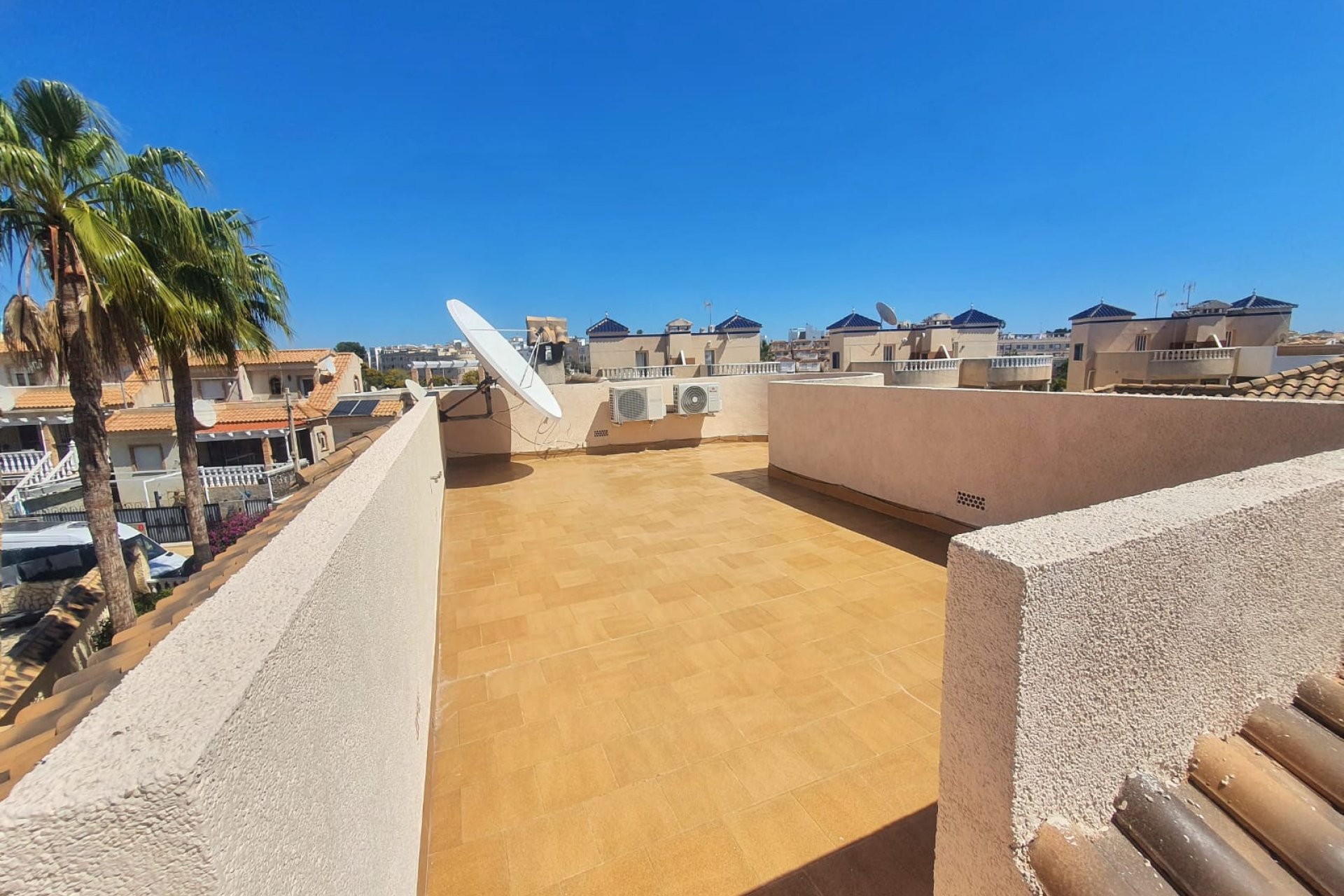 Återförsäljning - Villa -
Orihuela Costa - Villamartin