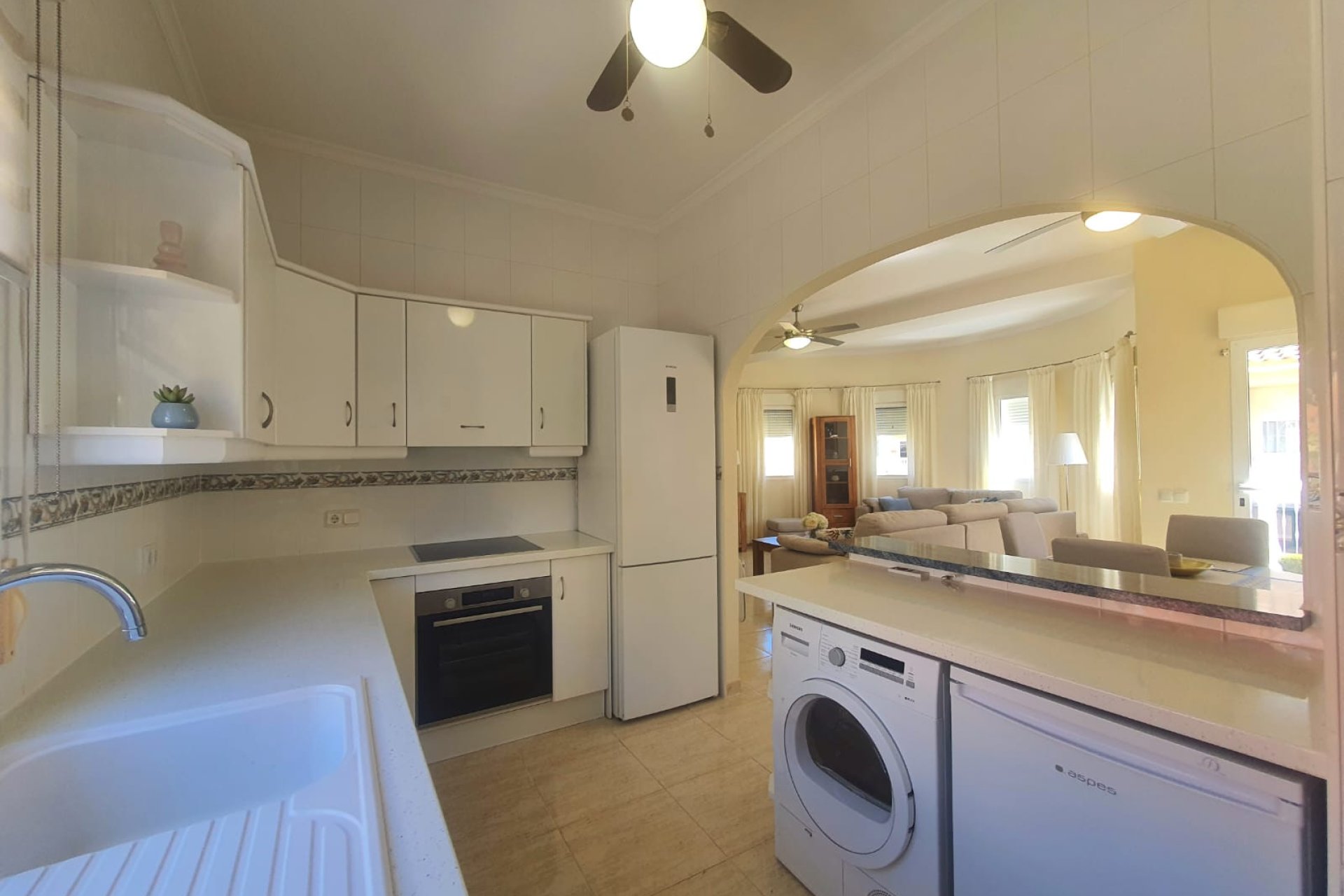 Återförsäljning - Villa -
Orihuela Costa - Villamartin