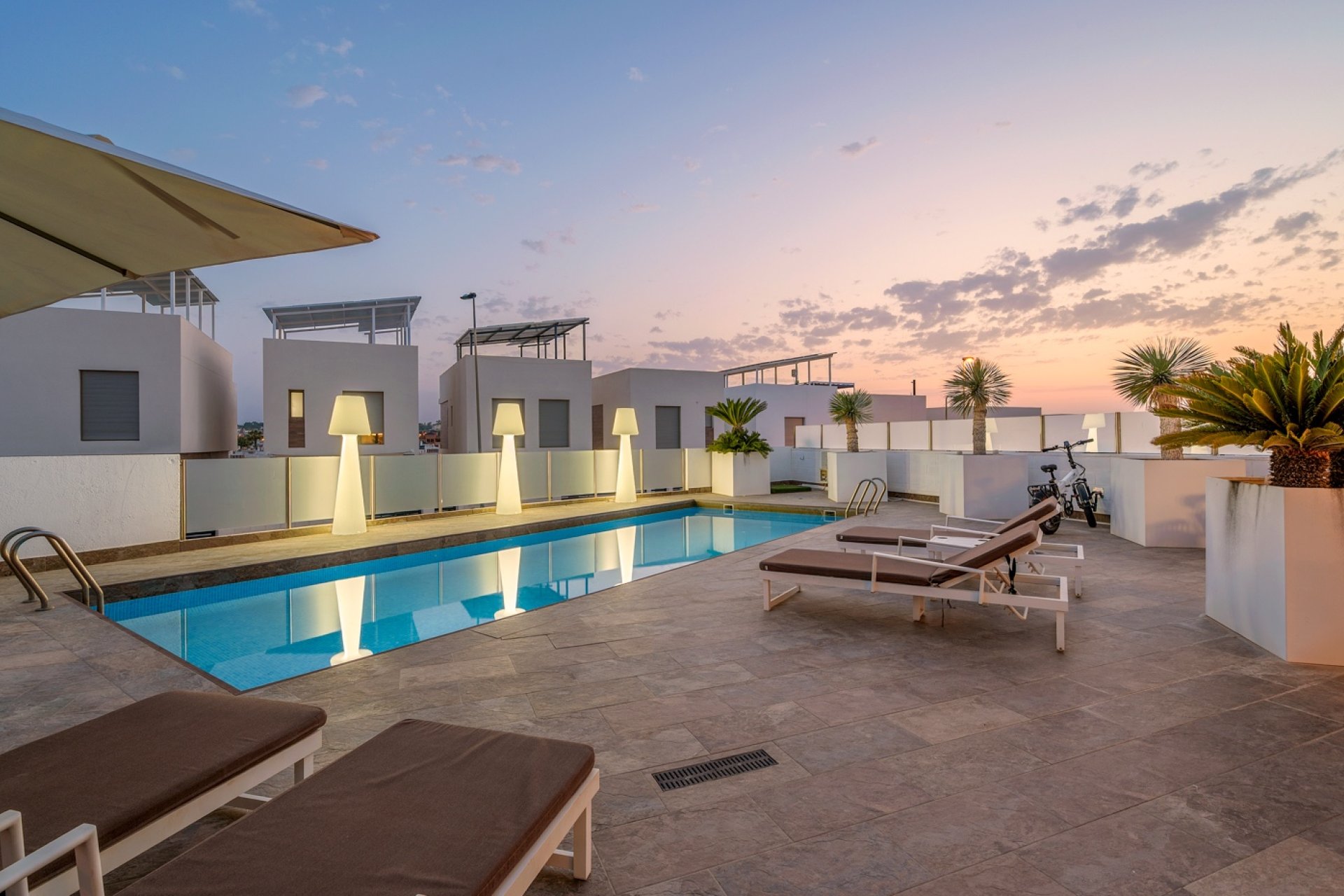 Återförsäljning - Villa -
Orihuela Costa - Villamartin