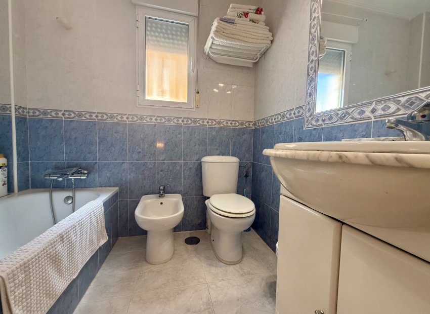 Återförsäljning - Villa -
Orihuela Costa - Villamartin
