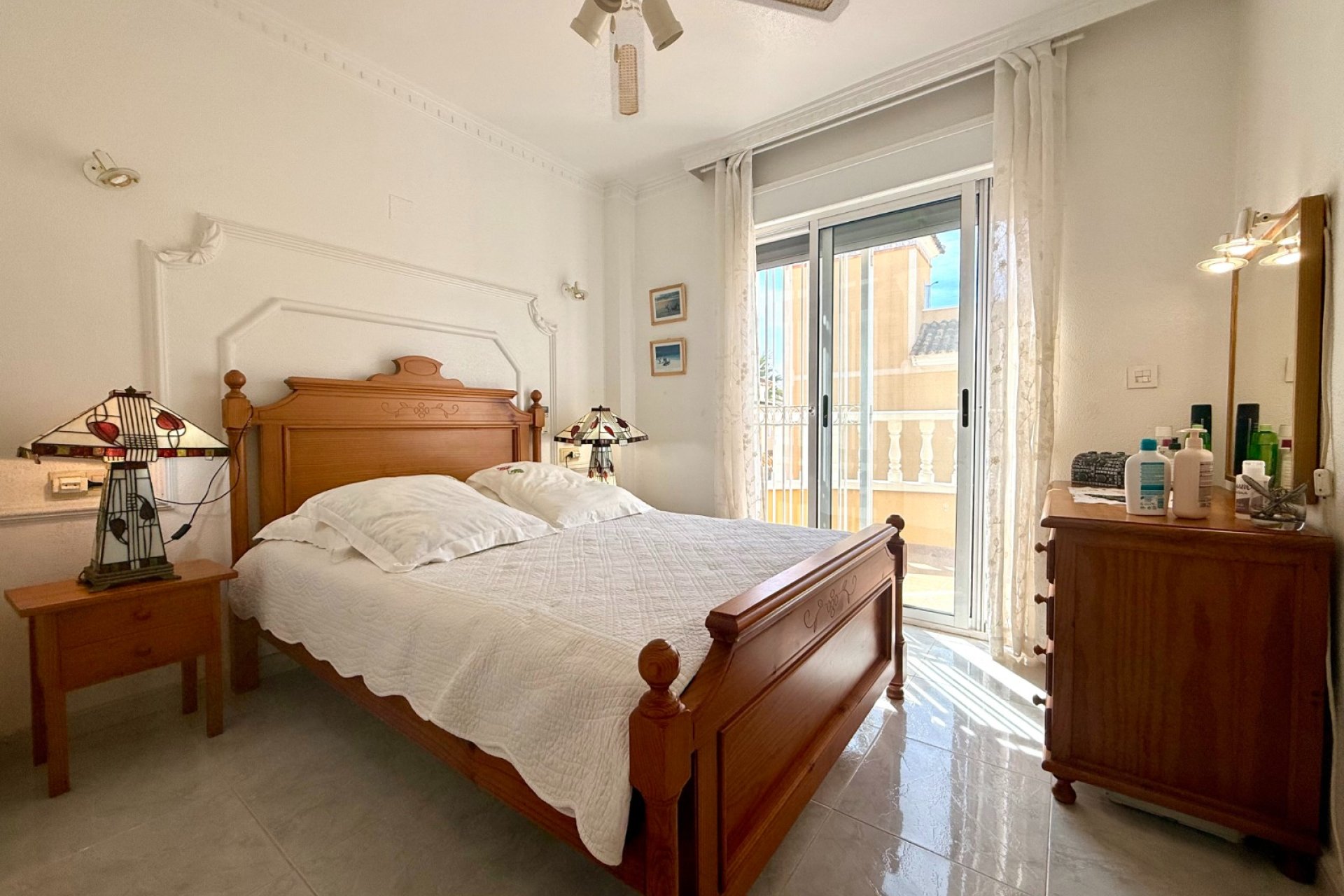 Återförsäljning - Villa -
Orihuela Costa - Villamartin