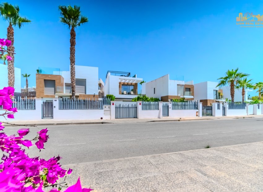 Återförsäljning - Villa -
Orihuela Costa - Villamartin