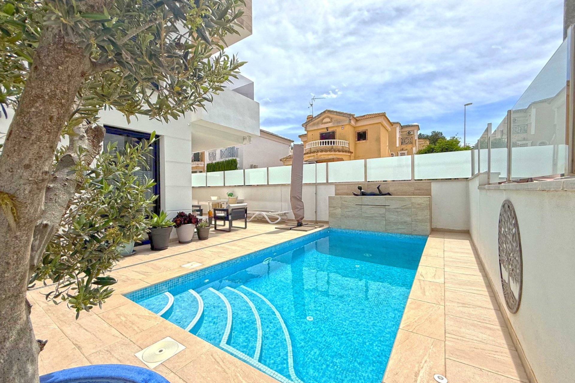 Återförsäljning - Villa -
Orihuela Costa - Villamartin
