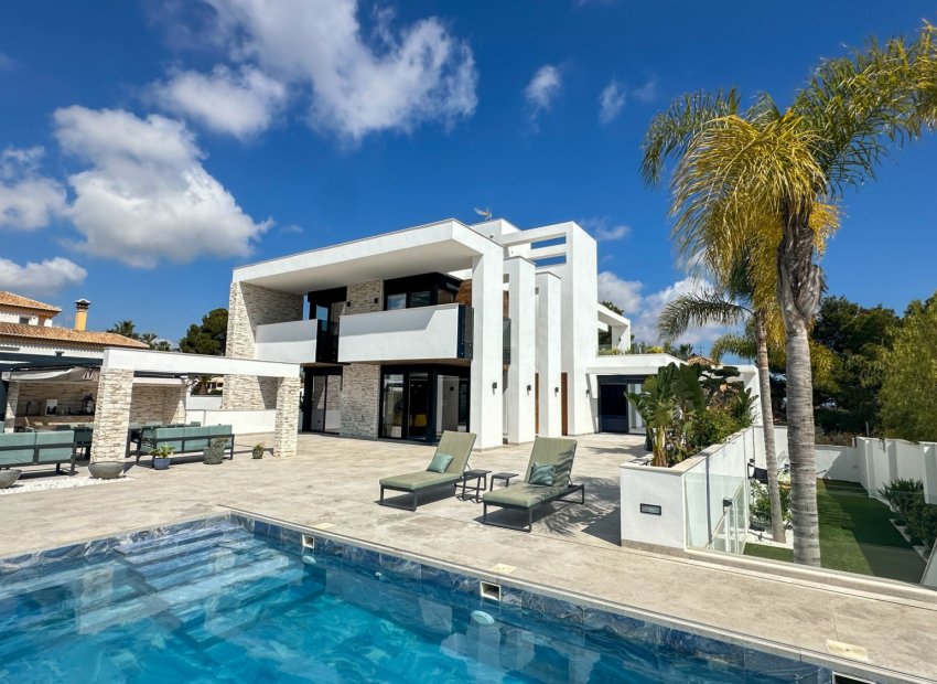 Återförsäljning - Villa -
Orihuela Costa - Villamartin