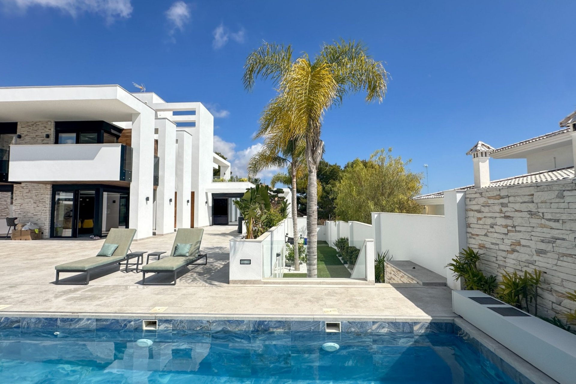 Återförsäljning - Villa -
Orihuela Costa - Villamartin