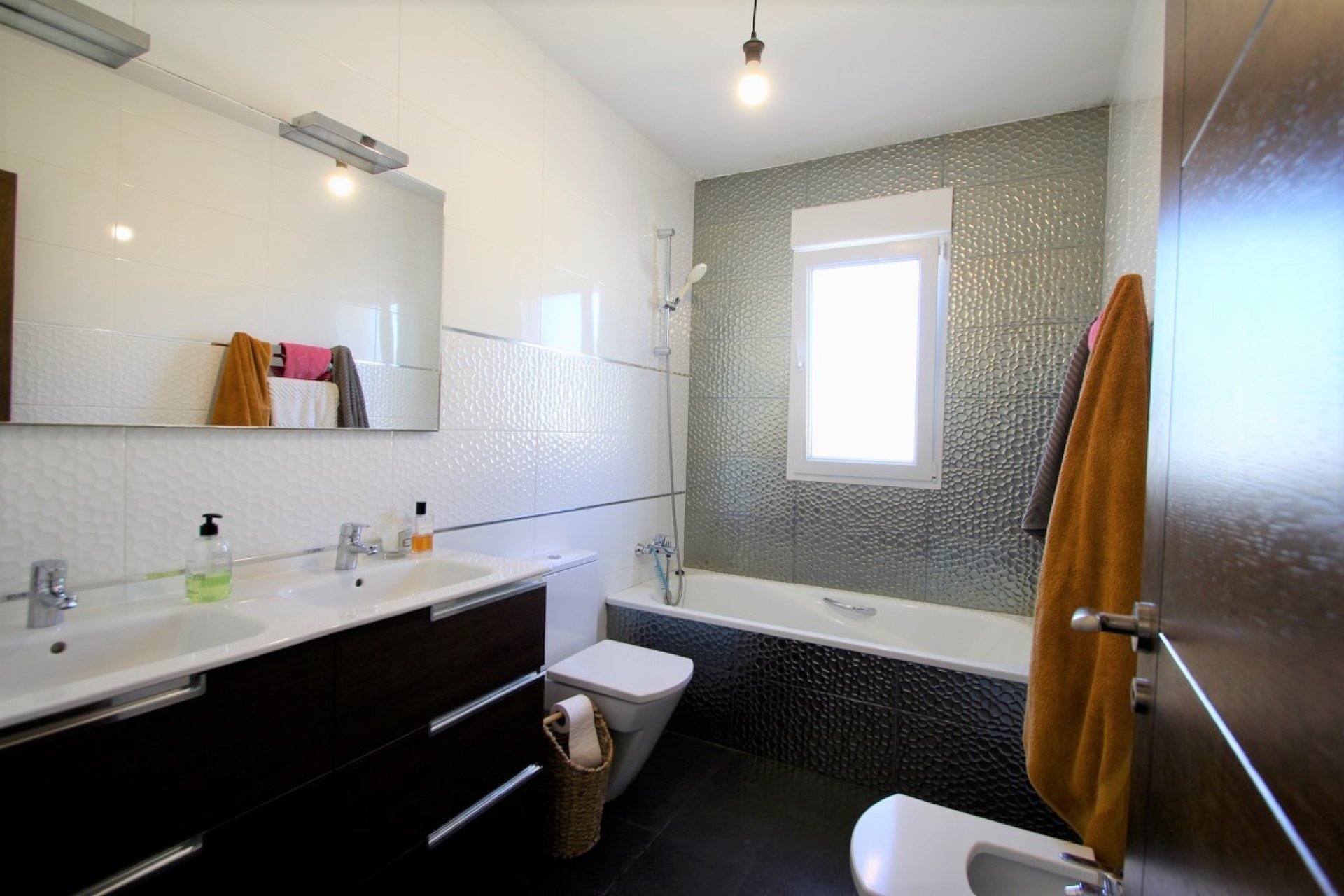 Återförsäljning - Villa -
Rojales - Ciudad Quesada