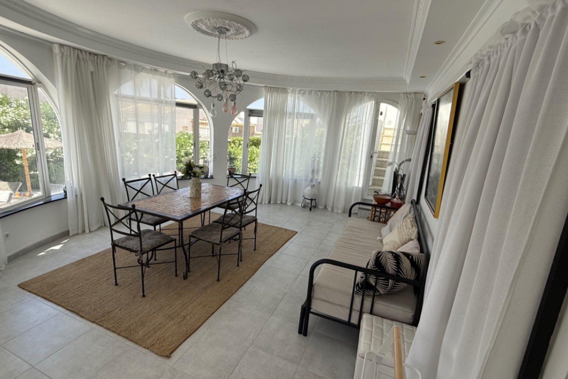 Återförsäljning - Villa -
Torrevieja - Costa Blanca Sur
