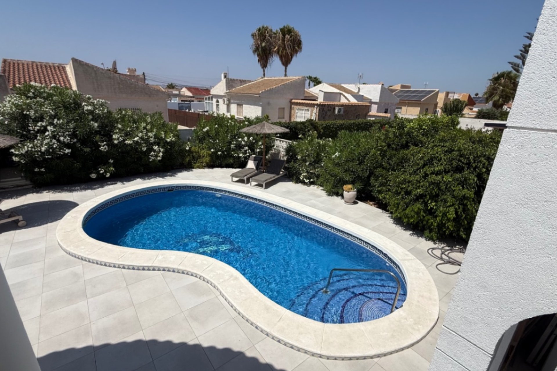 Återförsäljning - Villa -
Torrevieja - Costa Blanca Sur
