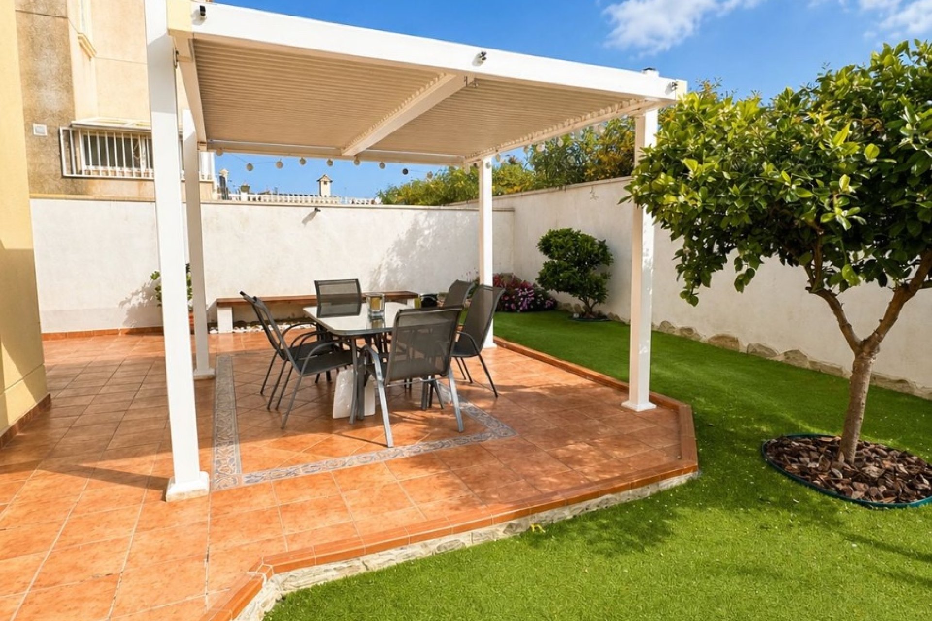 Återförsäljning - Villa -
Torrevieja - Nueva Torrevieja - Aguas Nuevas