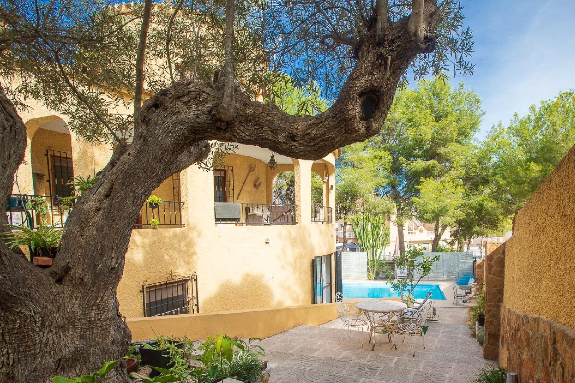 Återförsäljning - Villa -
Villamartín - Las Filipinas