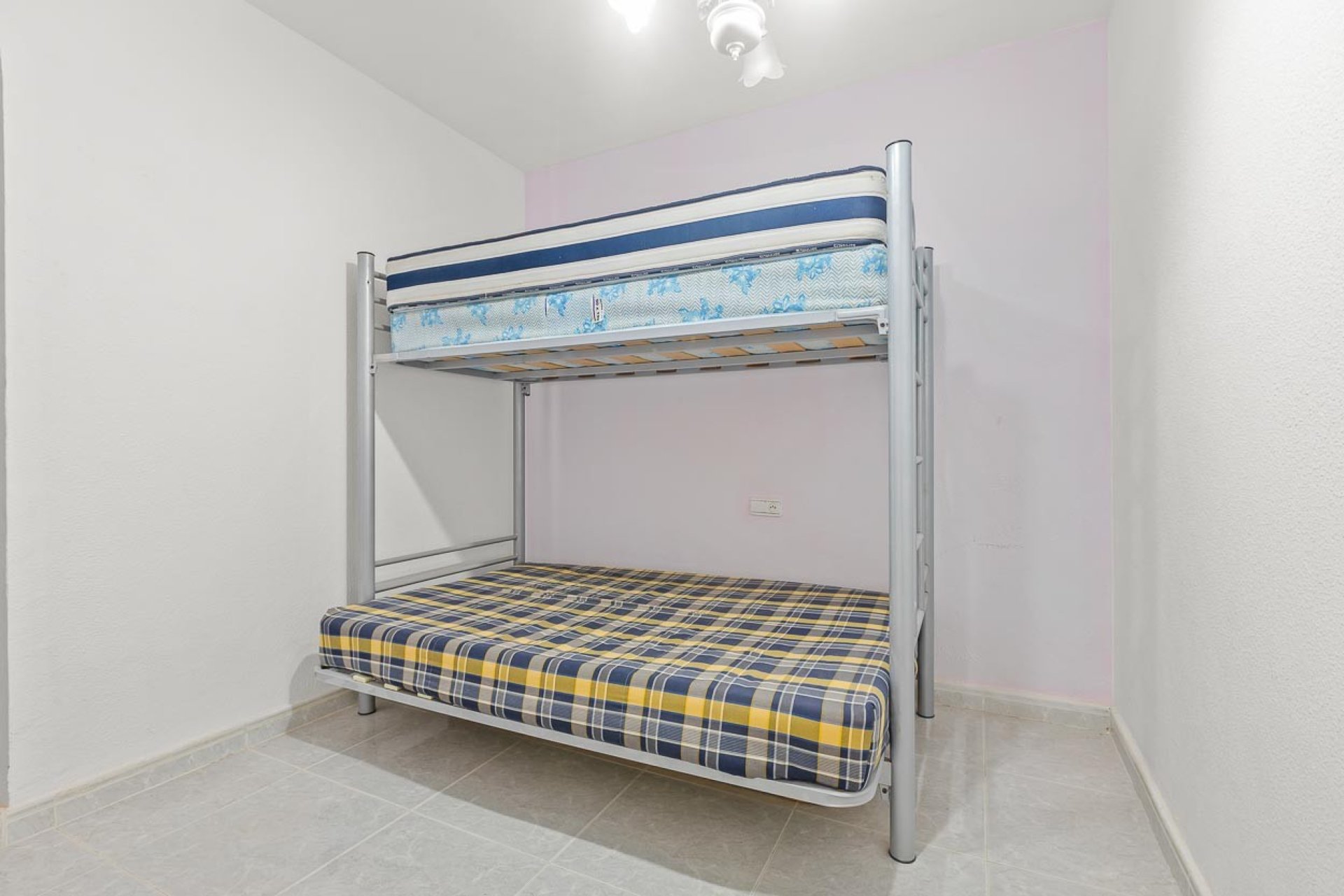 Återförsäljning - Villa -
Villamartín - Las Filipinas