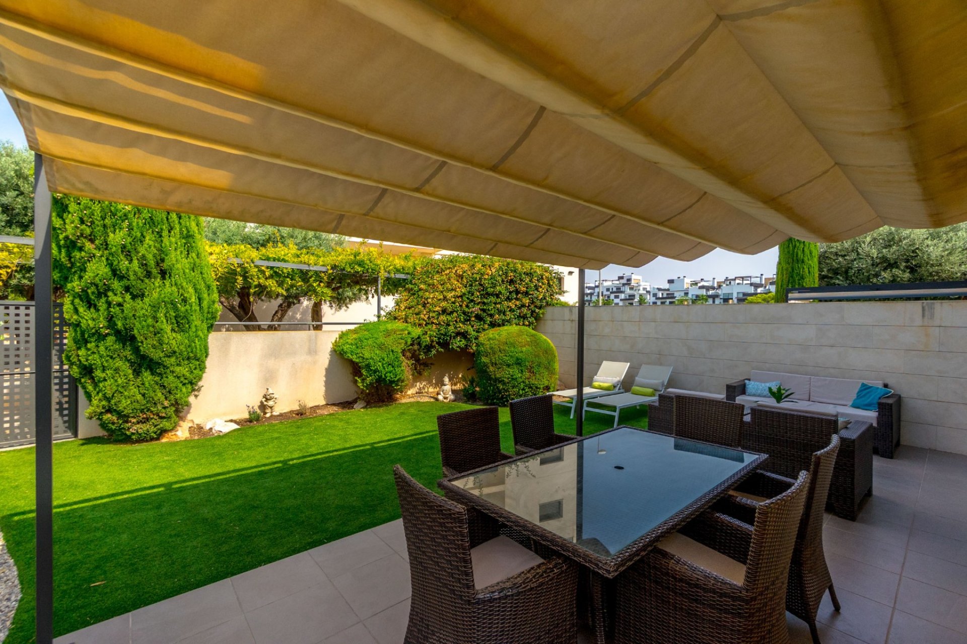 Återförsäljning - Villa -
Villamartín - Los Dolses