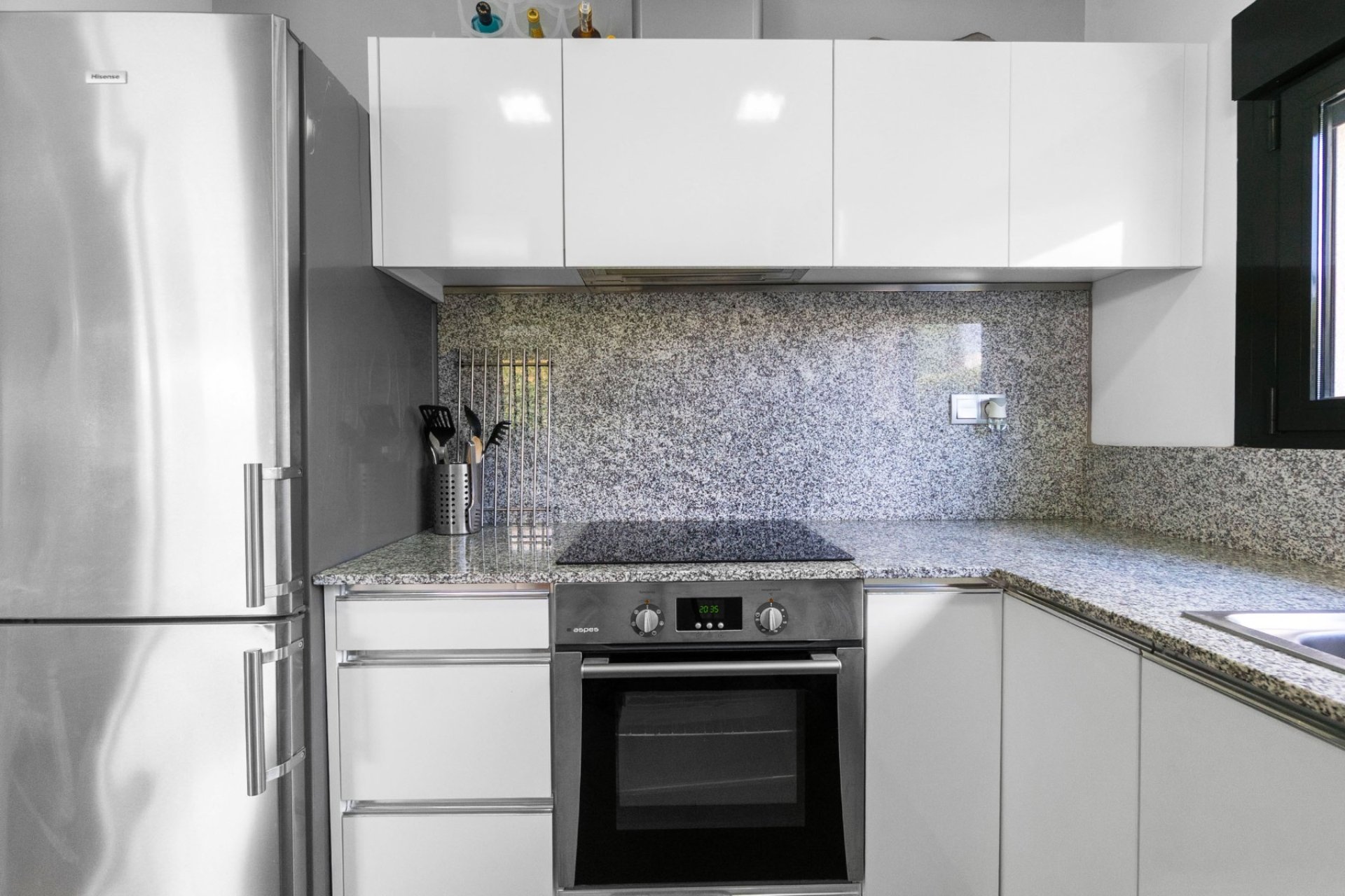 Återförsäljning - Villa -
Villamartín - Los Dolses