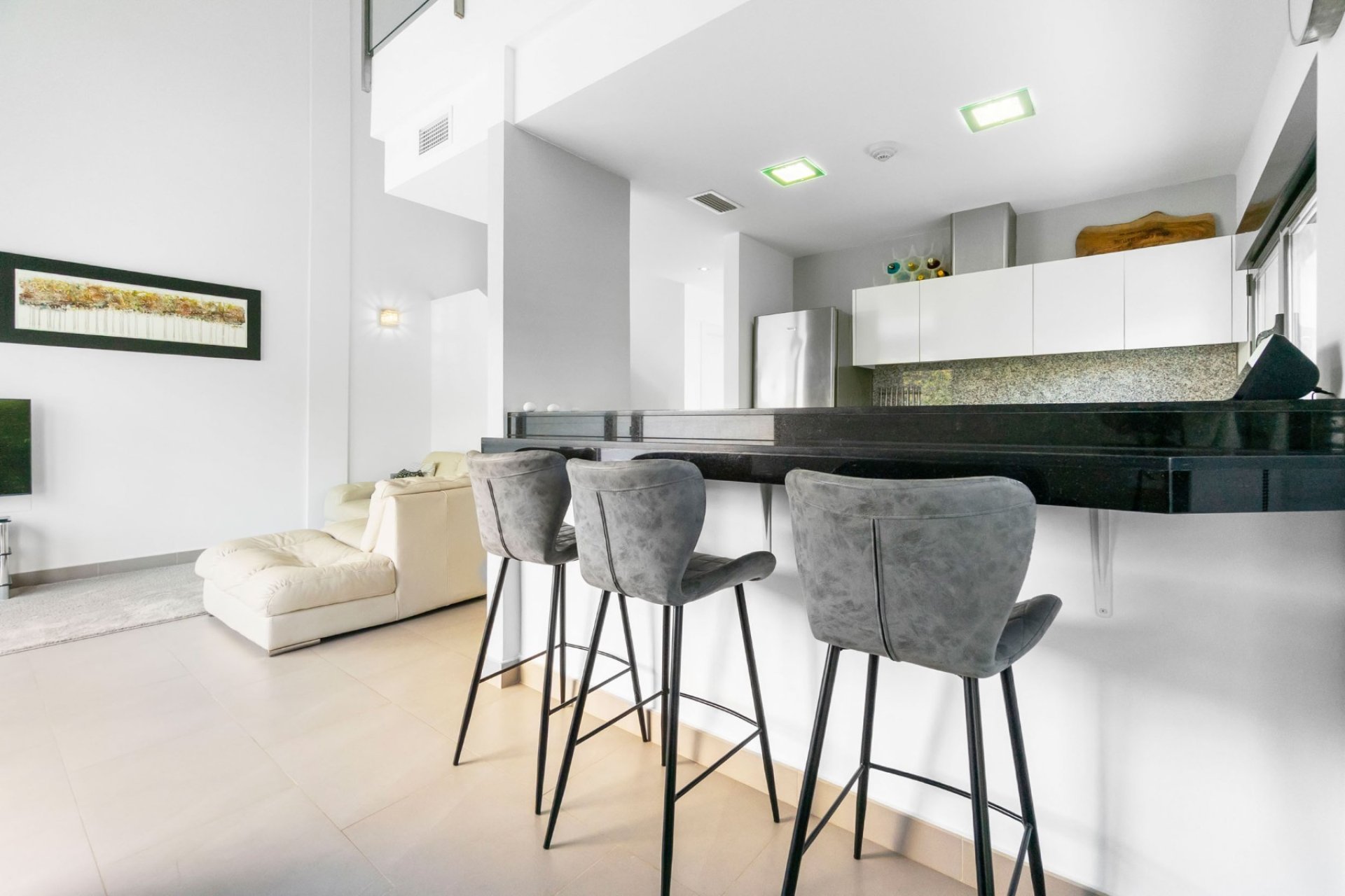 Återförsäljning - Villa -
Villamartín - Los Dolses