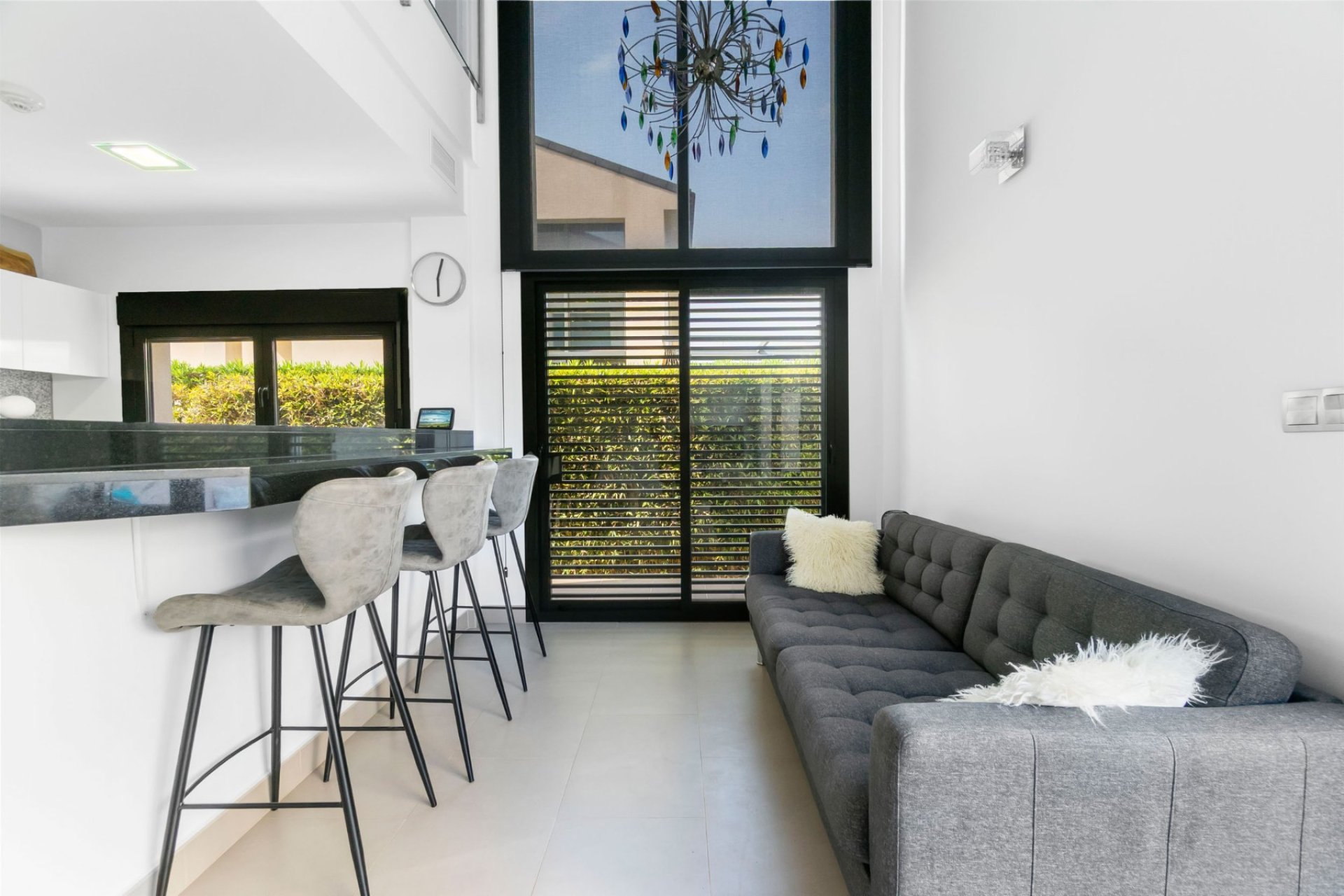 Återförsäljning - Villa -
Villamartín - Los Dolses