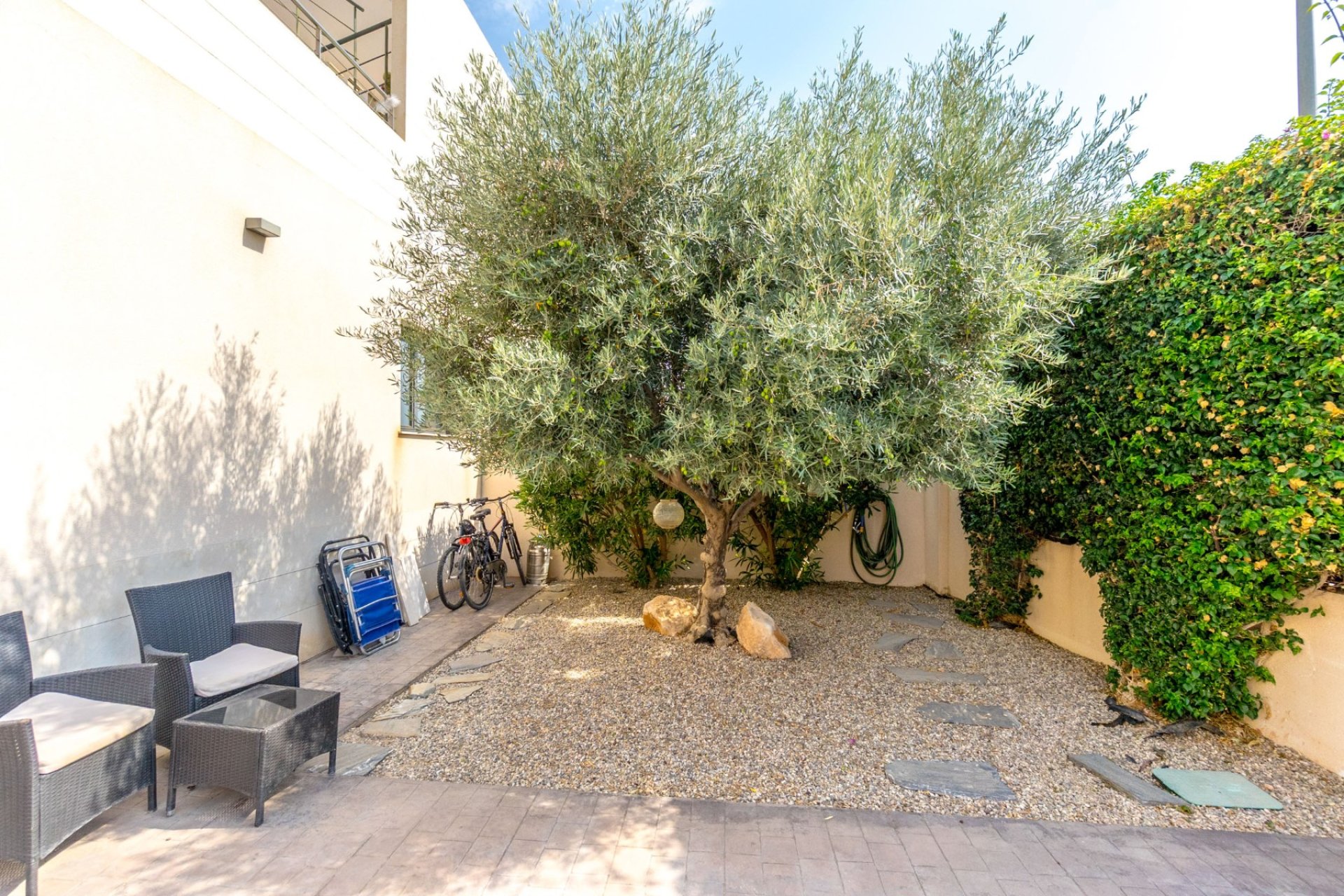 Återförsäljning - Villa -
Villamartín - Los Dolses