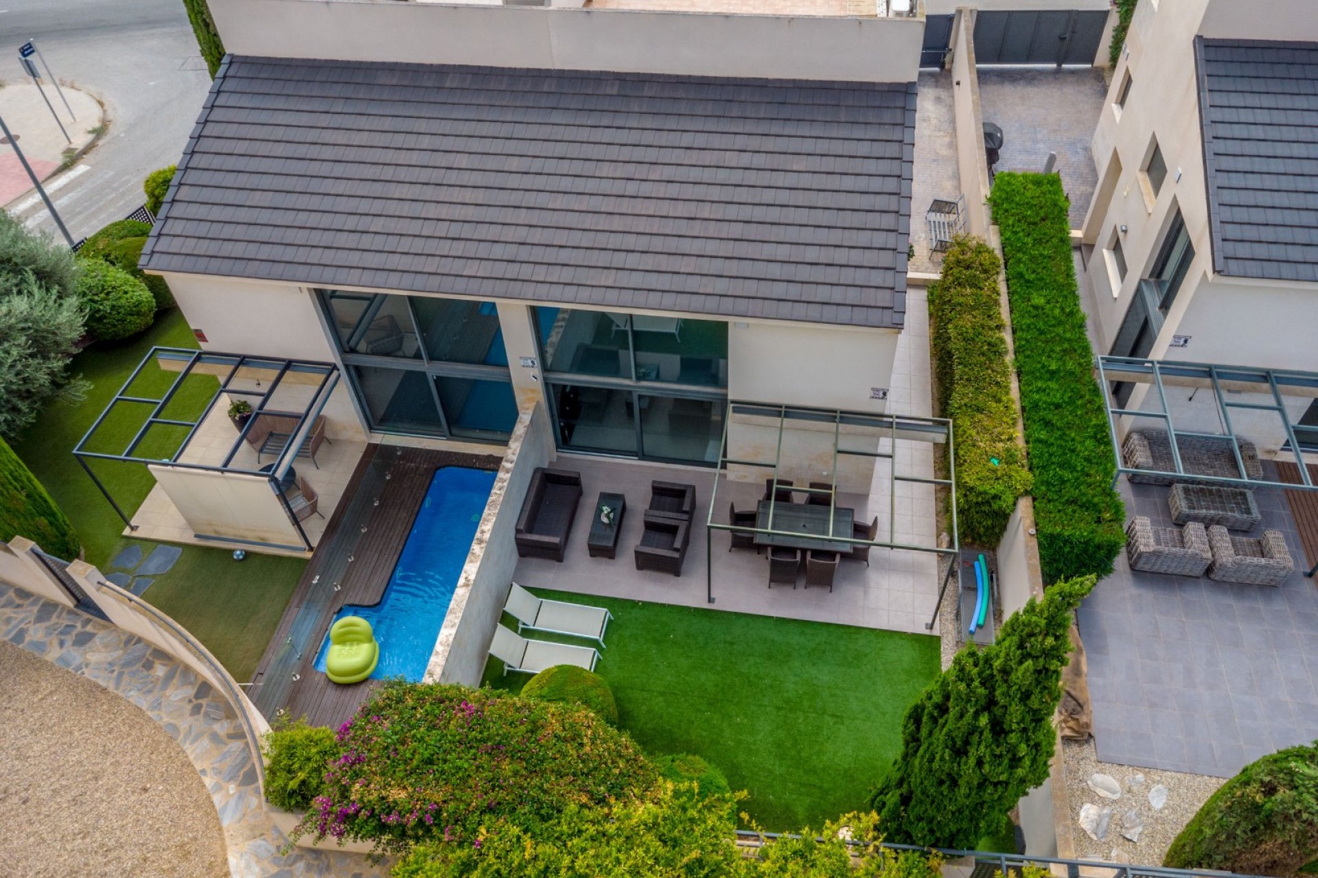 Återförsäljning - Villa -
Villamartín - Los Dolses