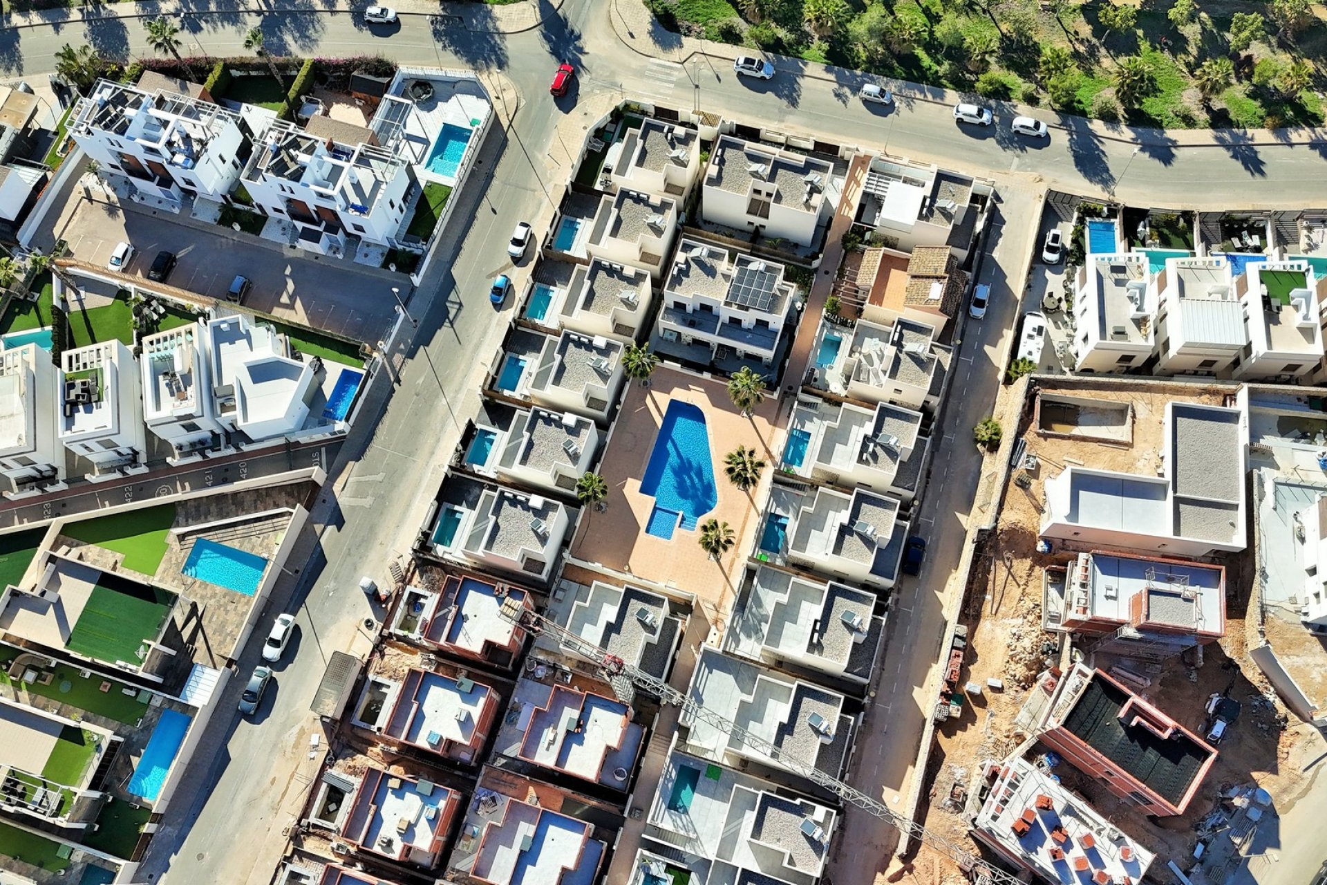 Återförsäljning - Villa -
Villamartín - Pau 8