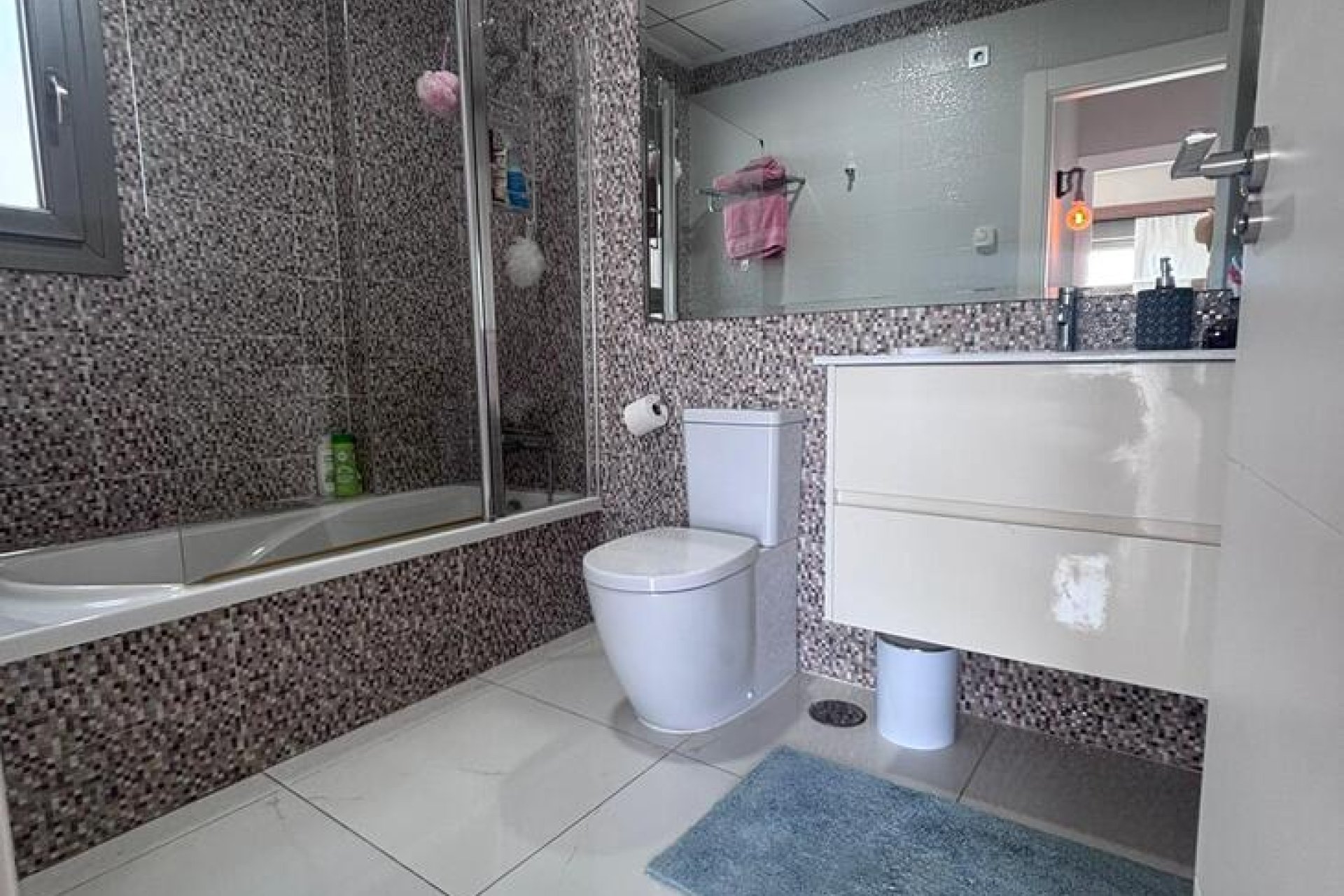 Återförsäljning - Villa -
Villamartín - PAU 8