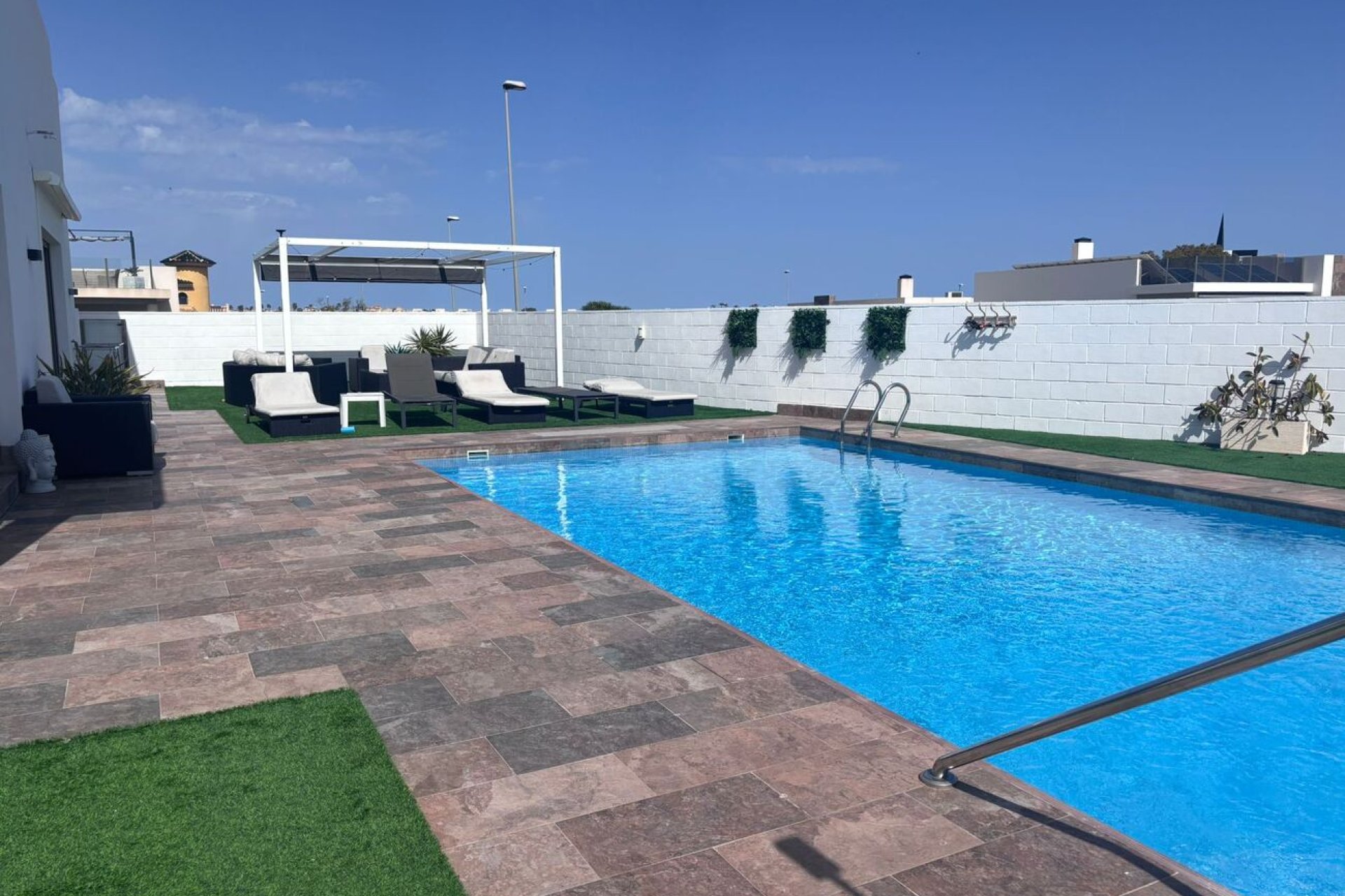 Återförsäljning - Villa -
Villamartín - PAU 8