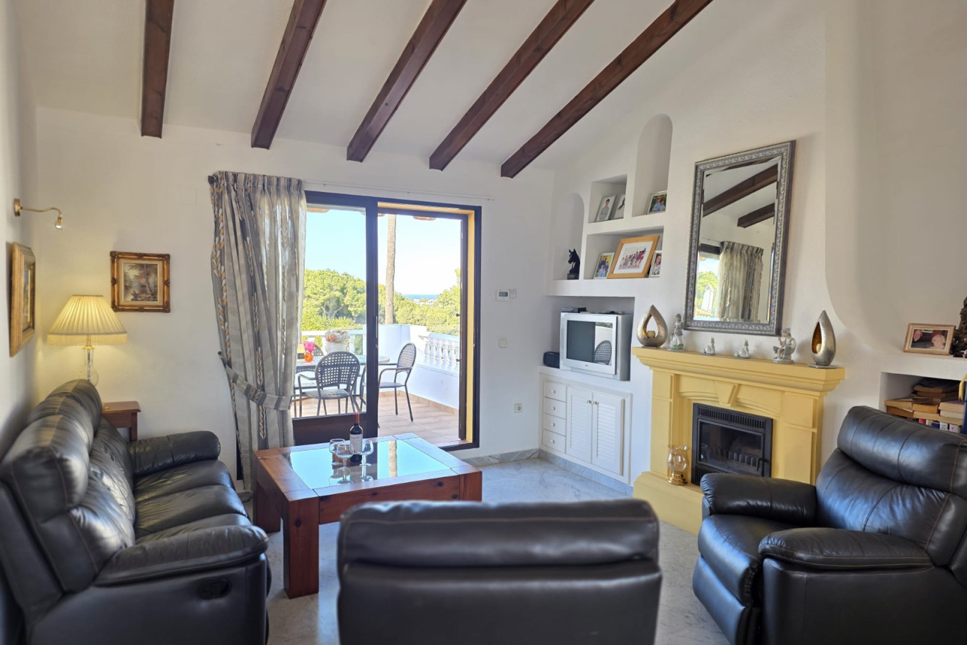 Återförsäljning - Villa -
Villamartín - Villamartin
